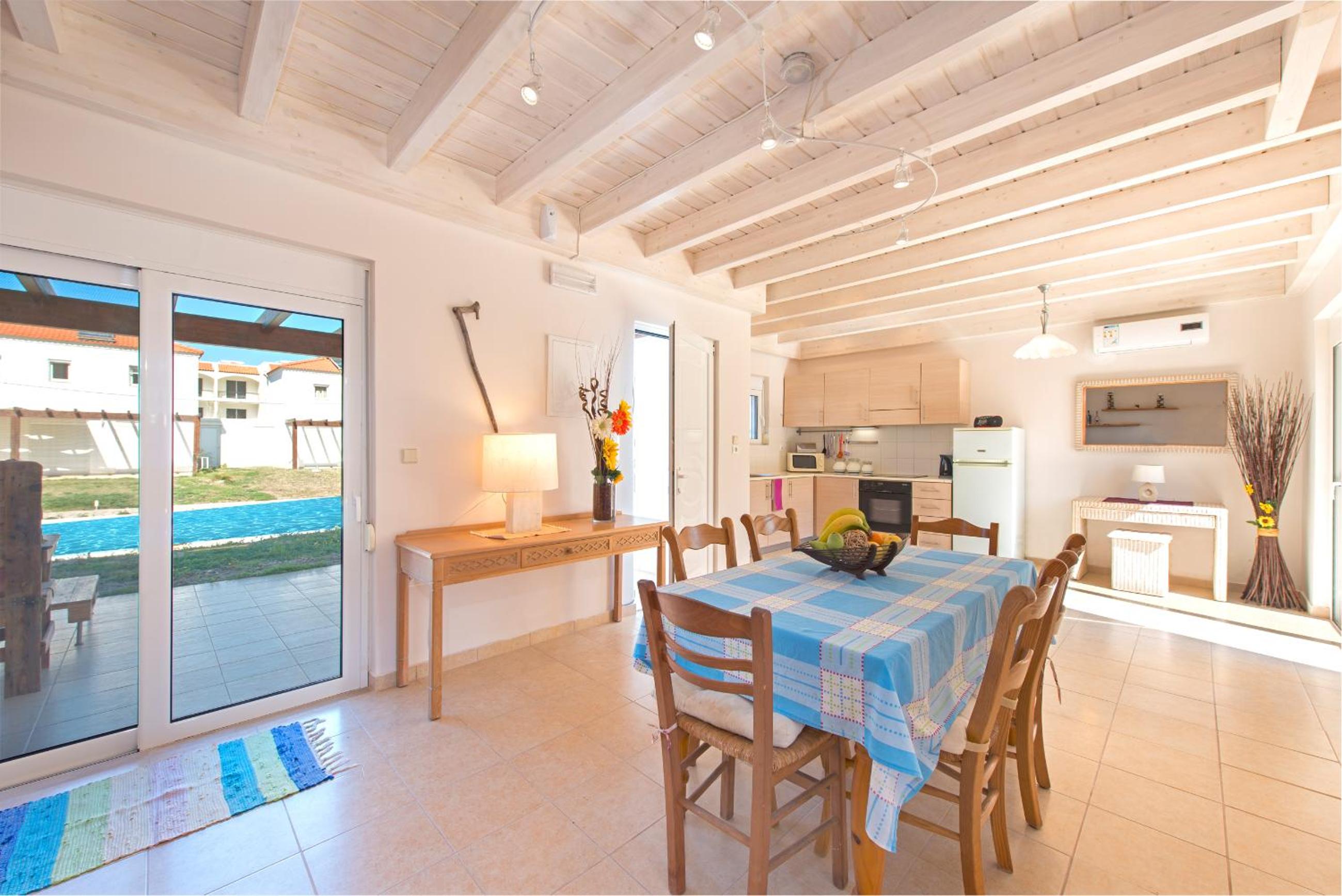 Three-Bedroom House photo 3