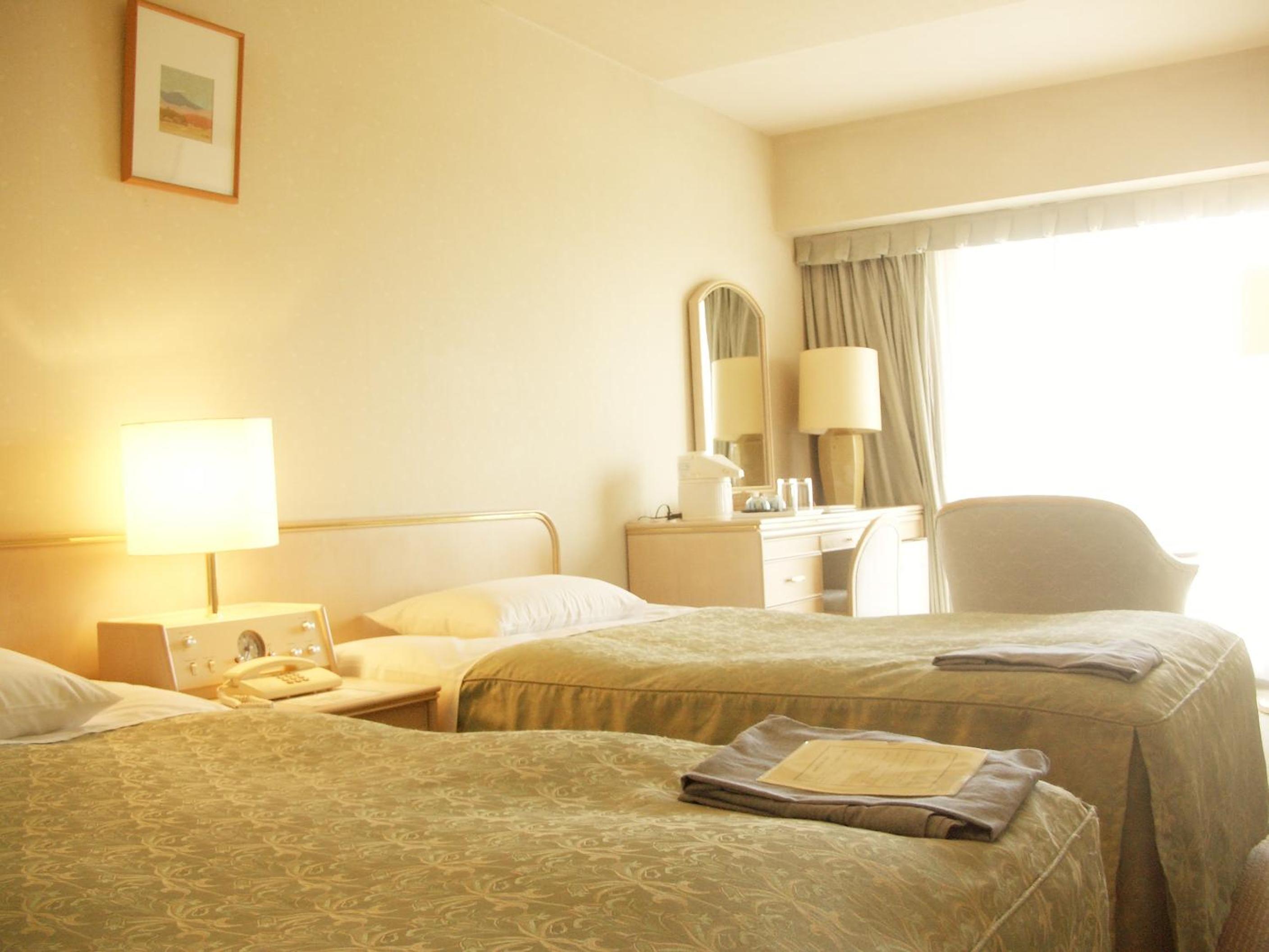 Twin Room - Non-Smoking