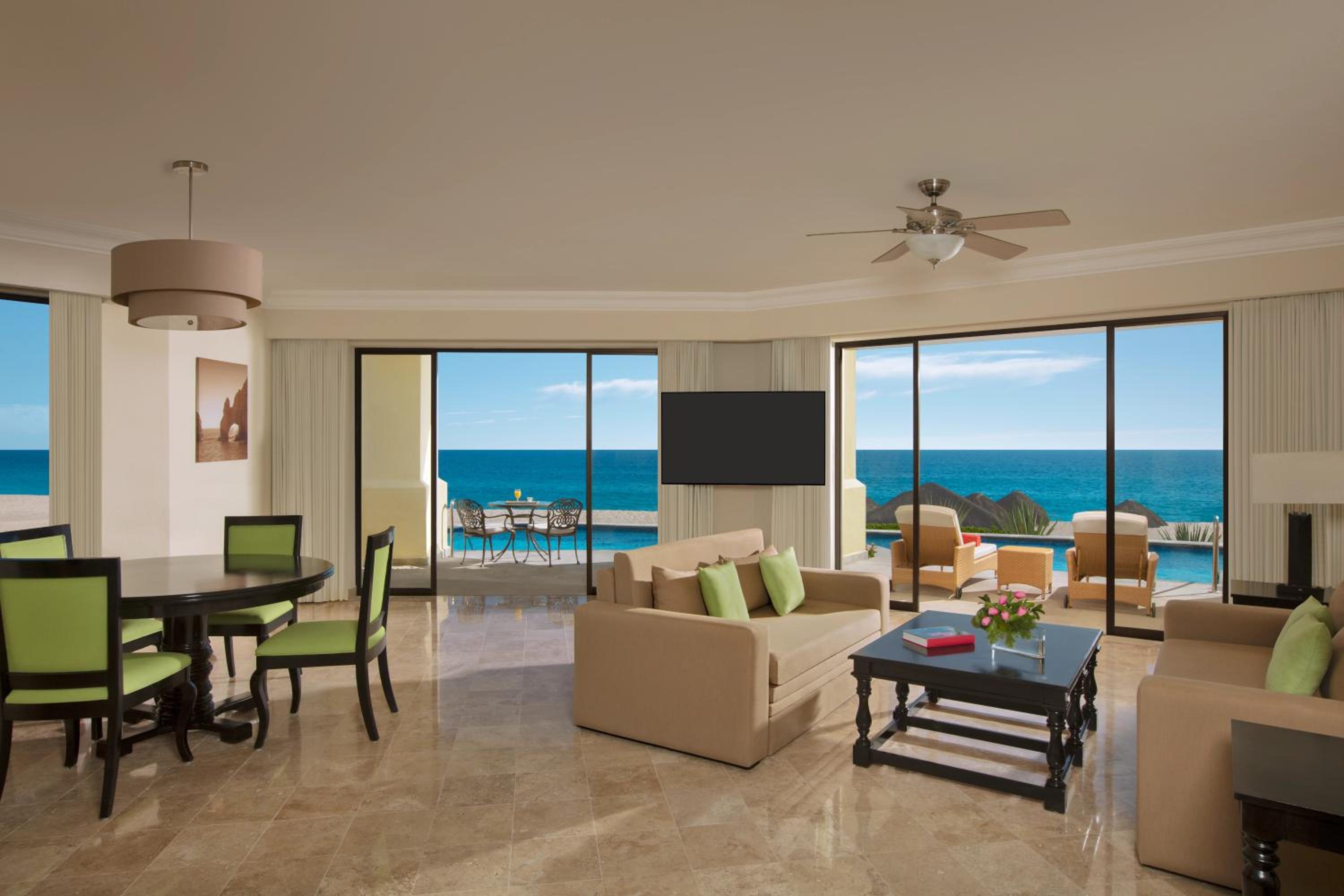Preferred Club Presidential Suite Ocean Front Swim Out