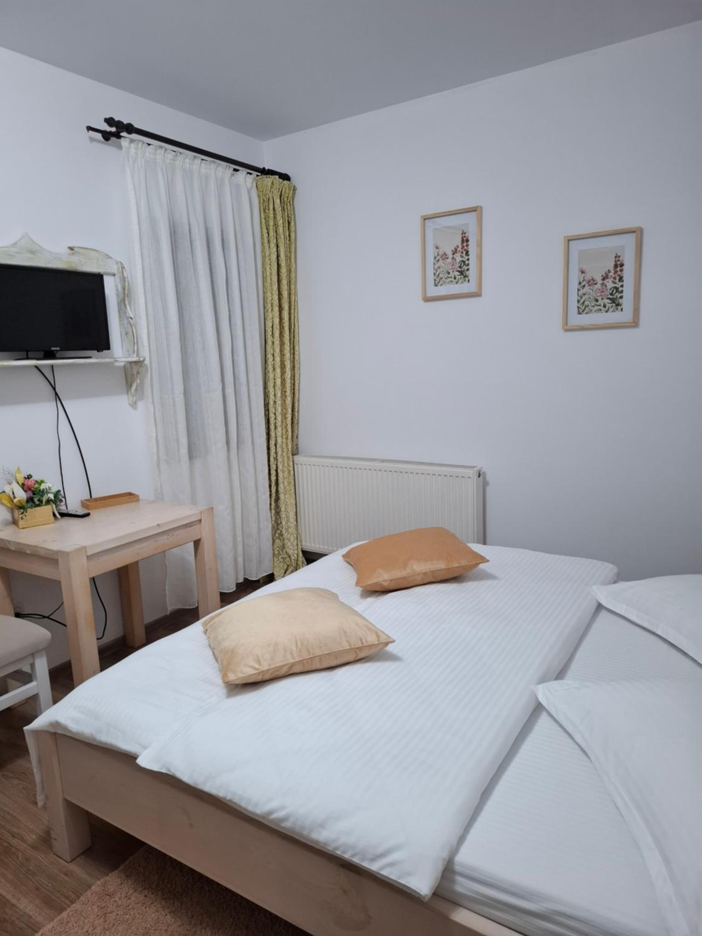 Deluxe Double Room - Photo 7