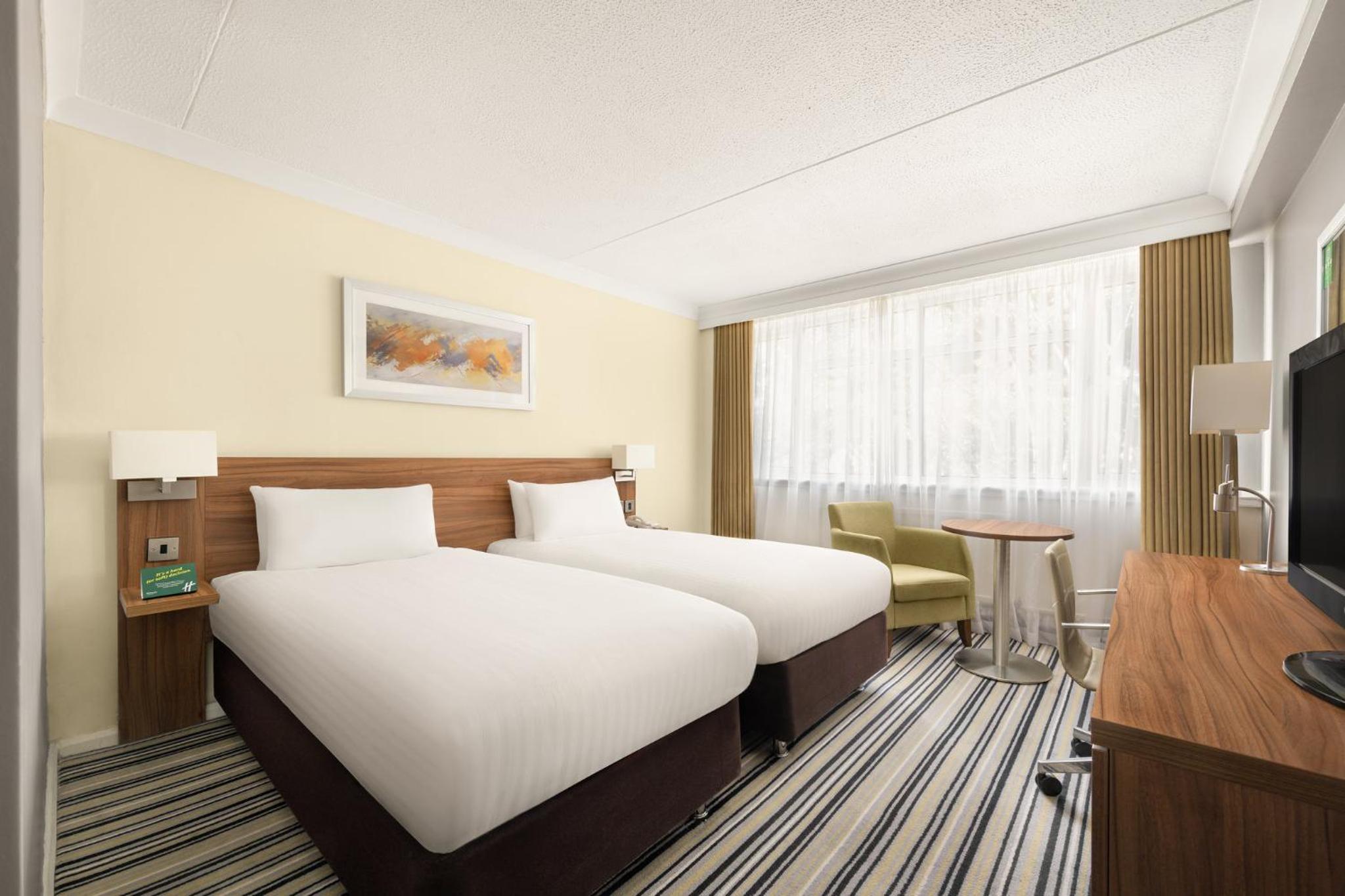 Standard Room with Two Single Beds - Photo 1