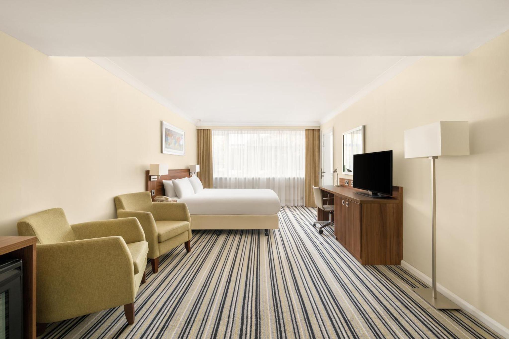 Standard Double Room - Disability Access - Photo 4