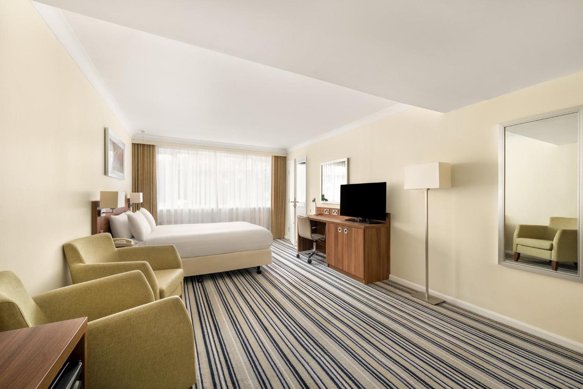 Standard Double Room - Disability Access - Photo 5