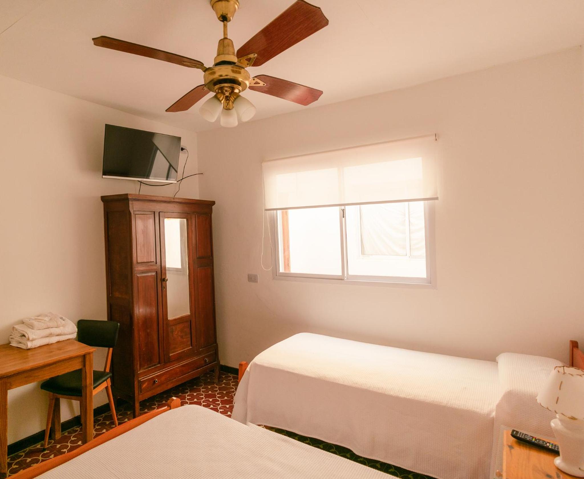 Standard Triple Room photo 2