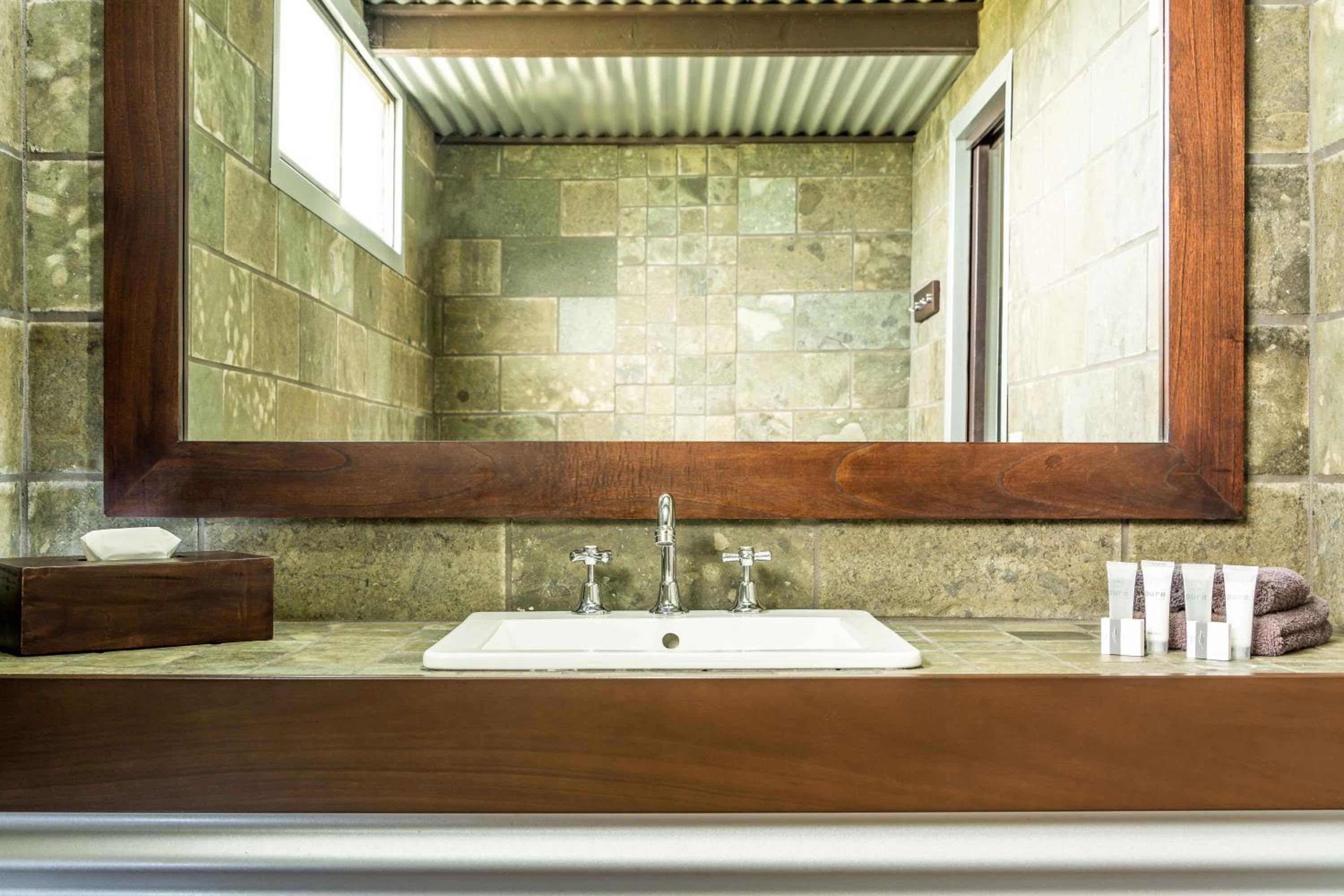 Executive King Room with Spa Bath