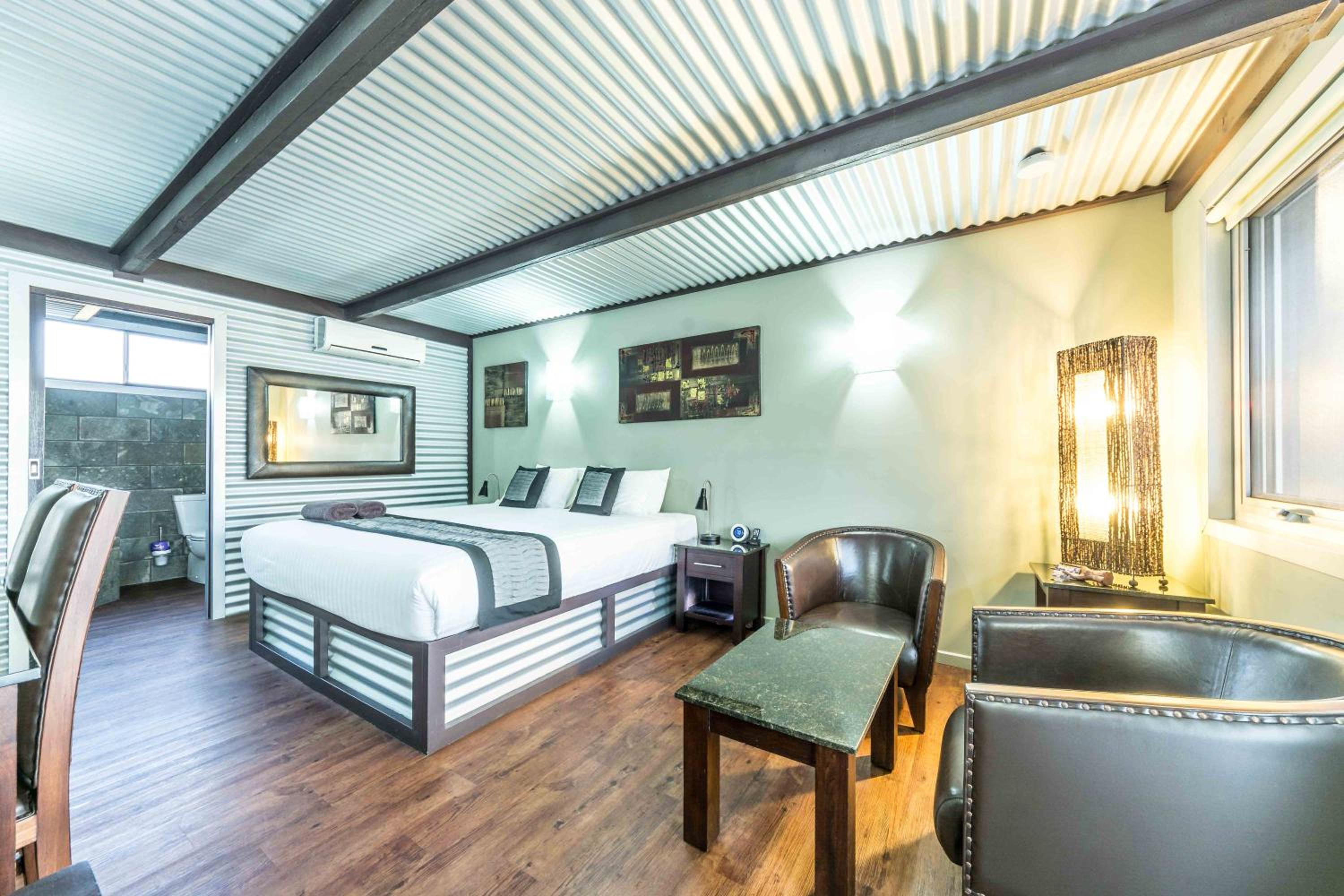 Executive Queen Room