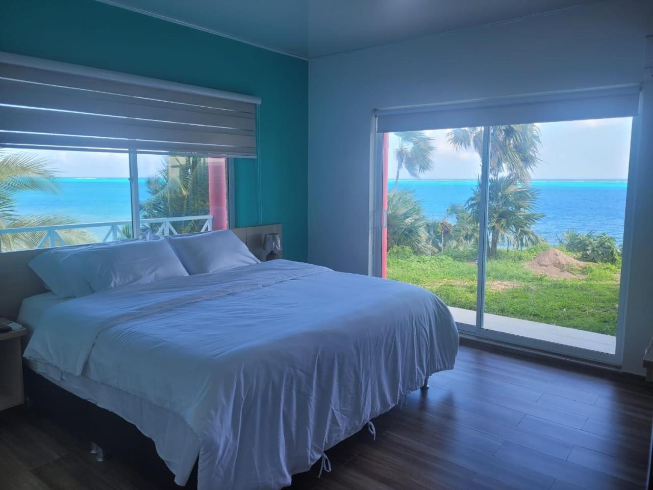 Family Room with Sea View