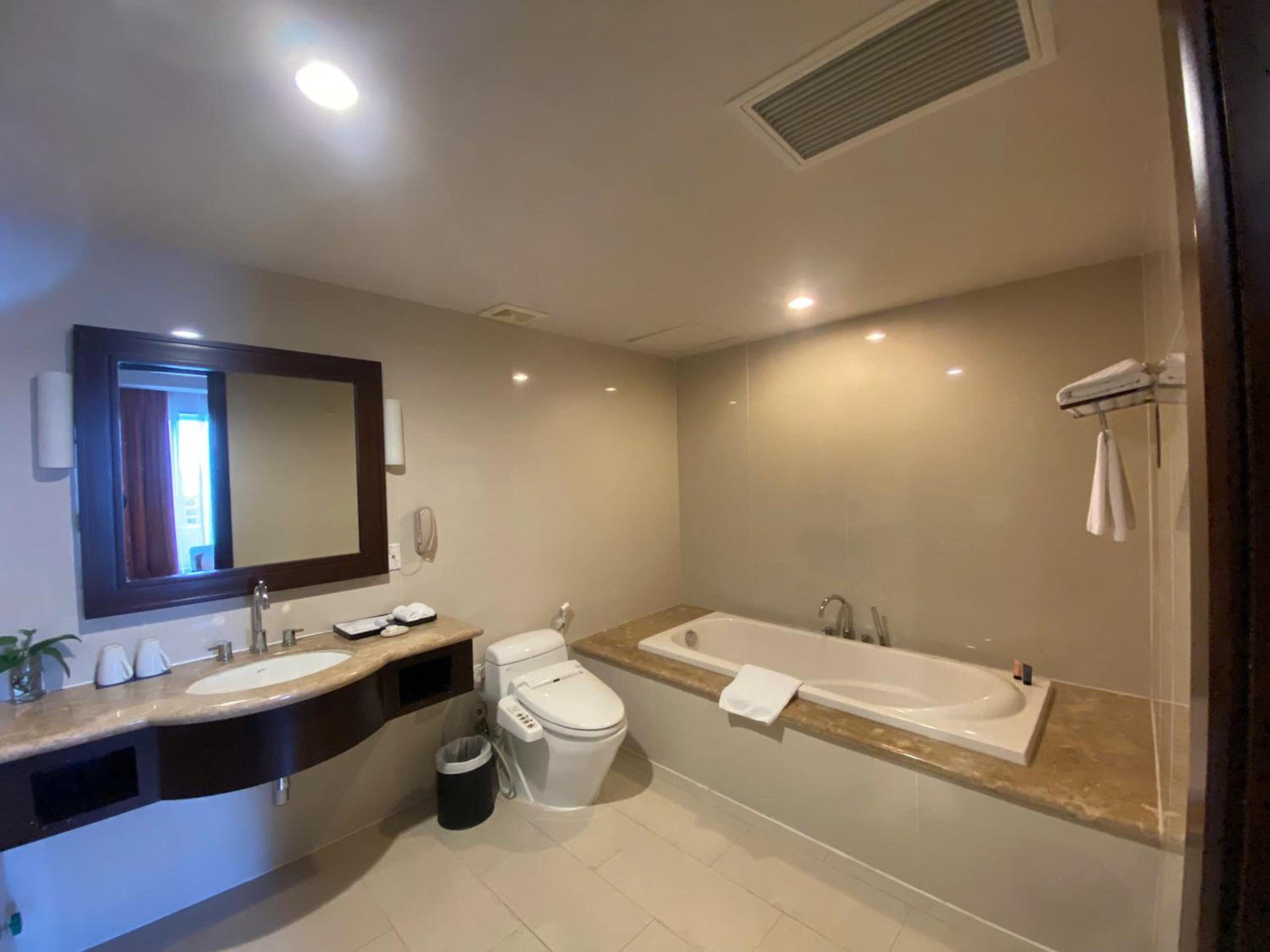 Executive Suite