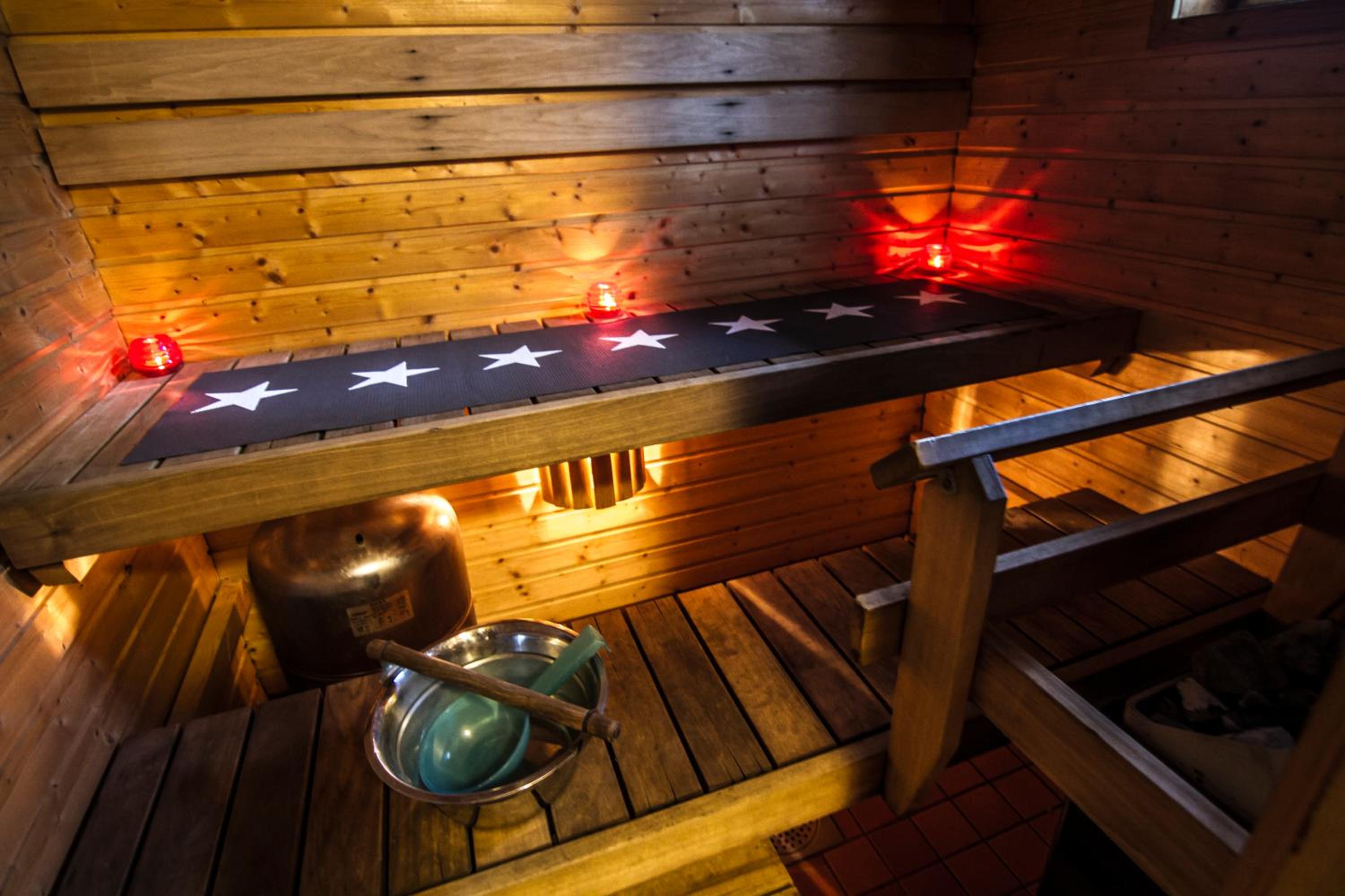 Large Cottage with Sauna - Tähti - Photo 6