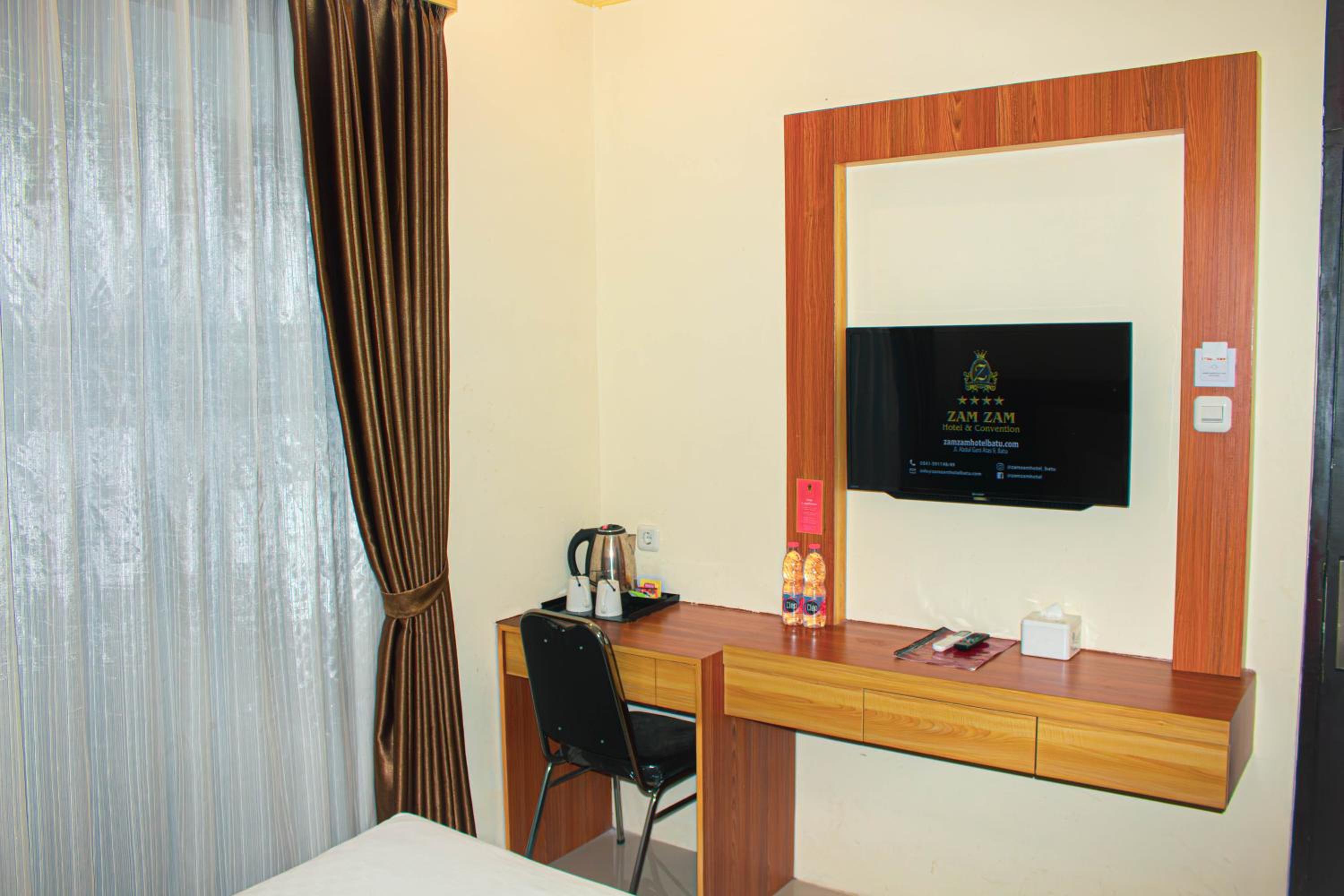 Standard Queen Room - Photo 2