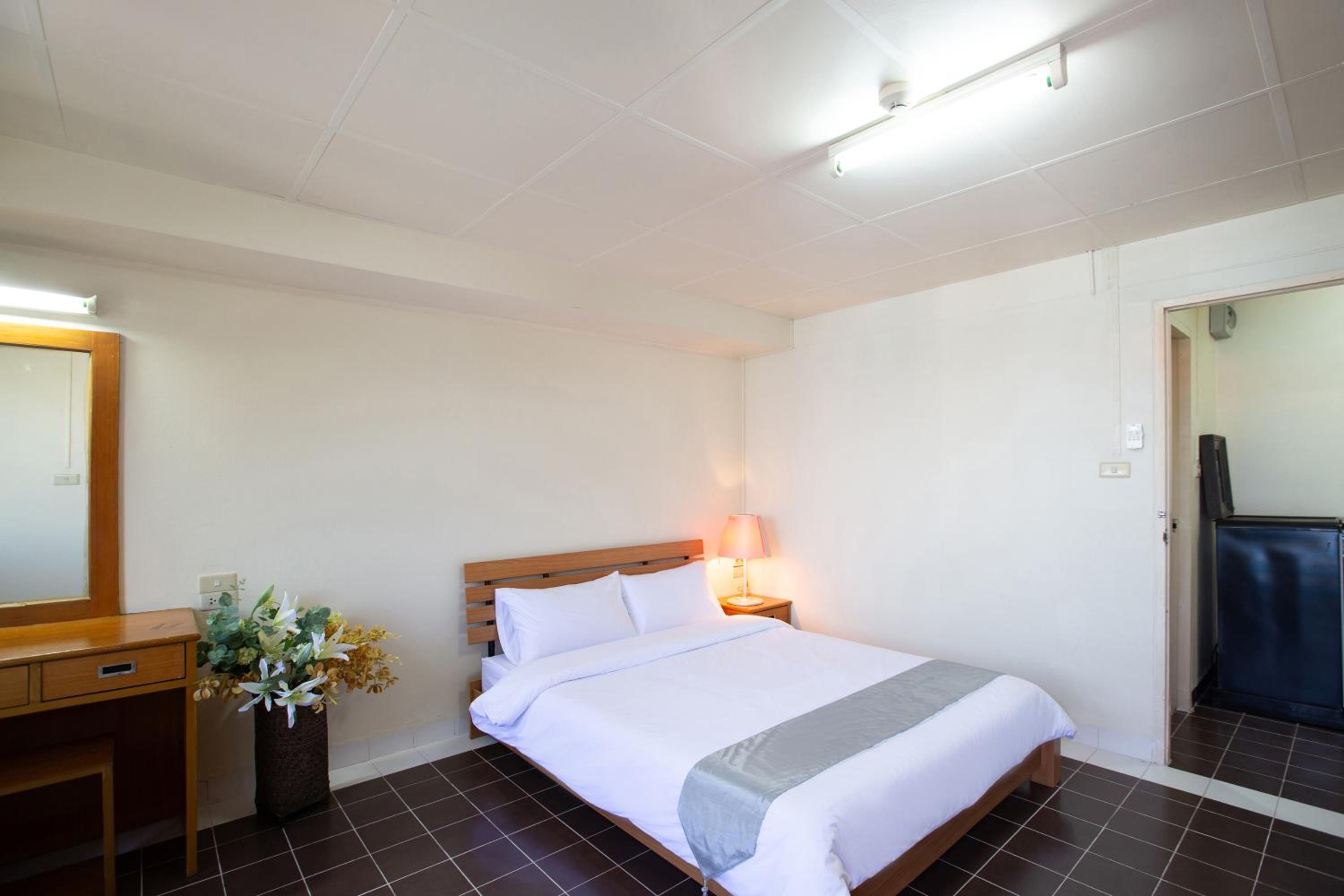 Deluxe Room - Photo 2