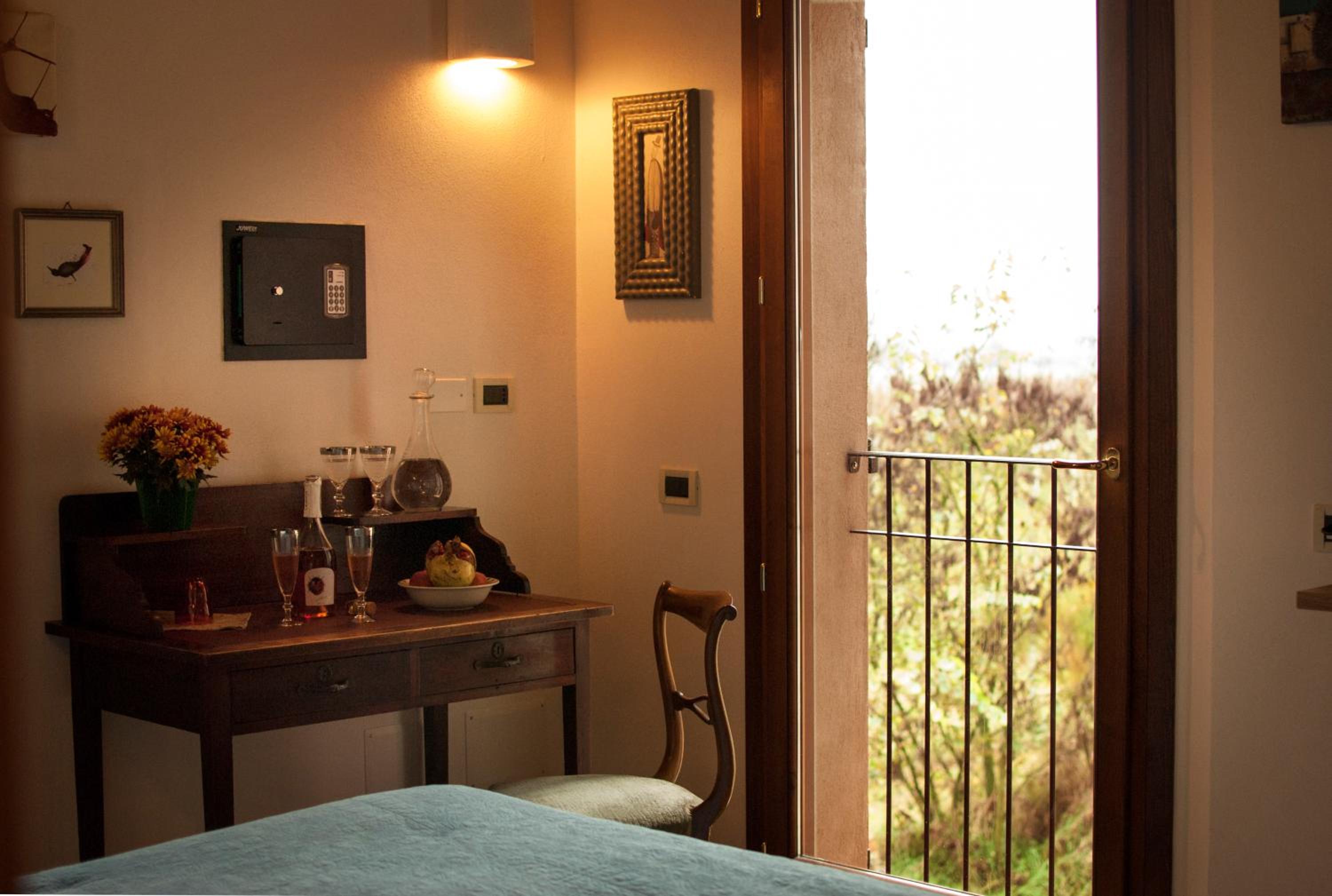 Junior Suite - Photo 13