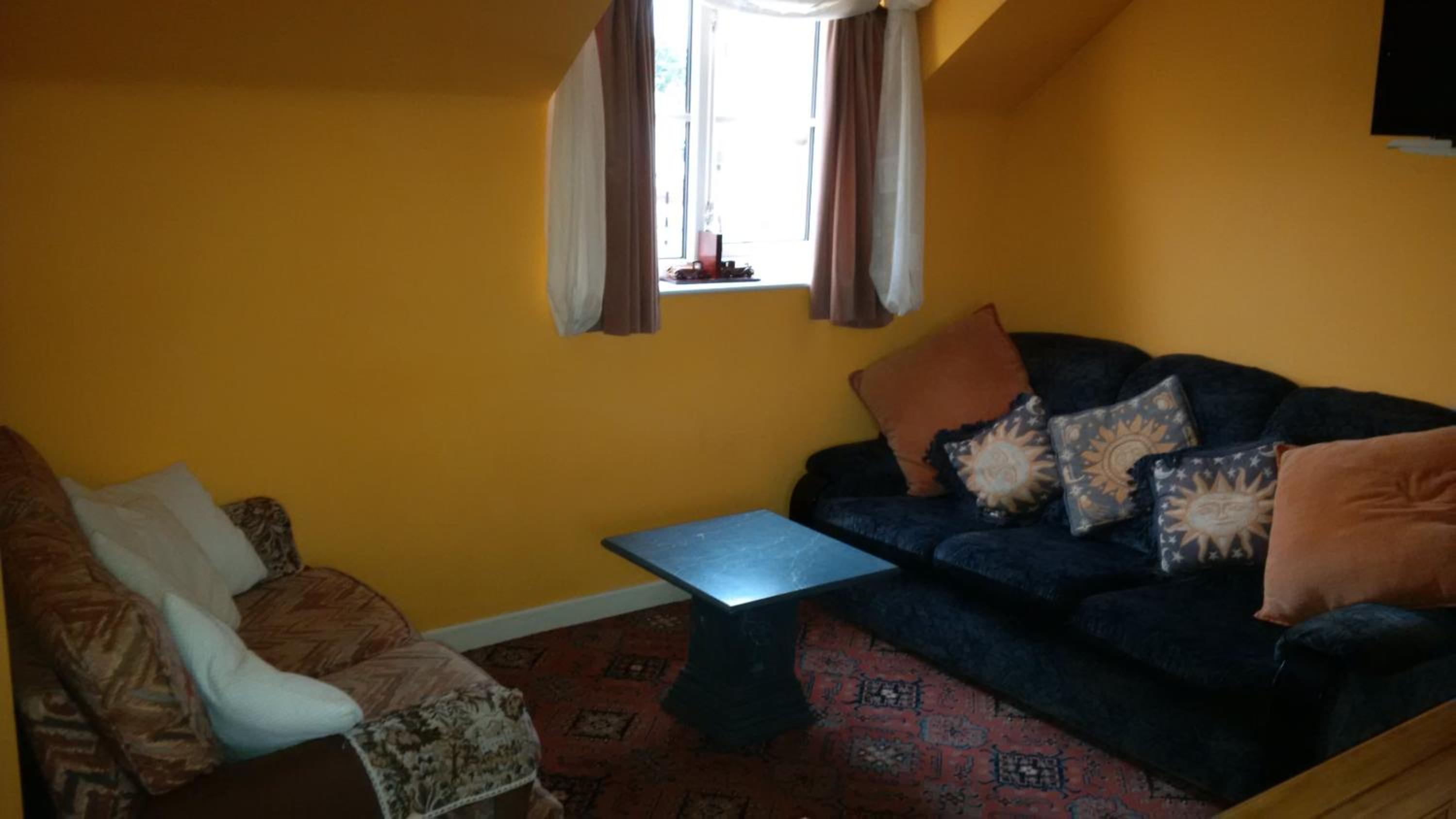 King Room with Extra Bed - Photo 3