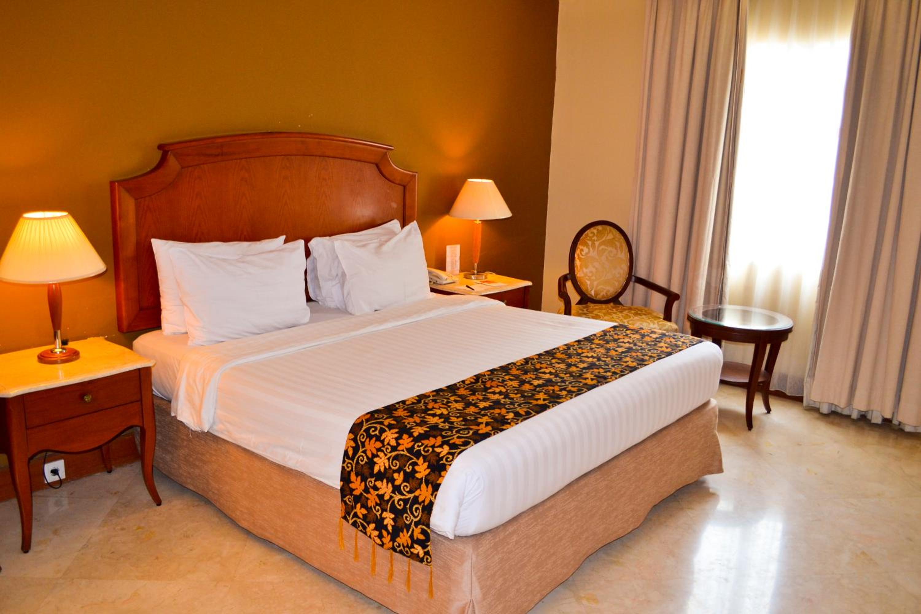 Junior Suite (2 Adults) - Photo 4