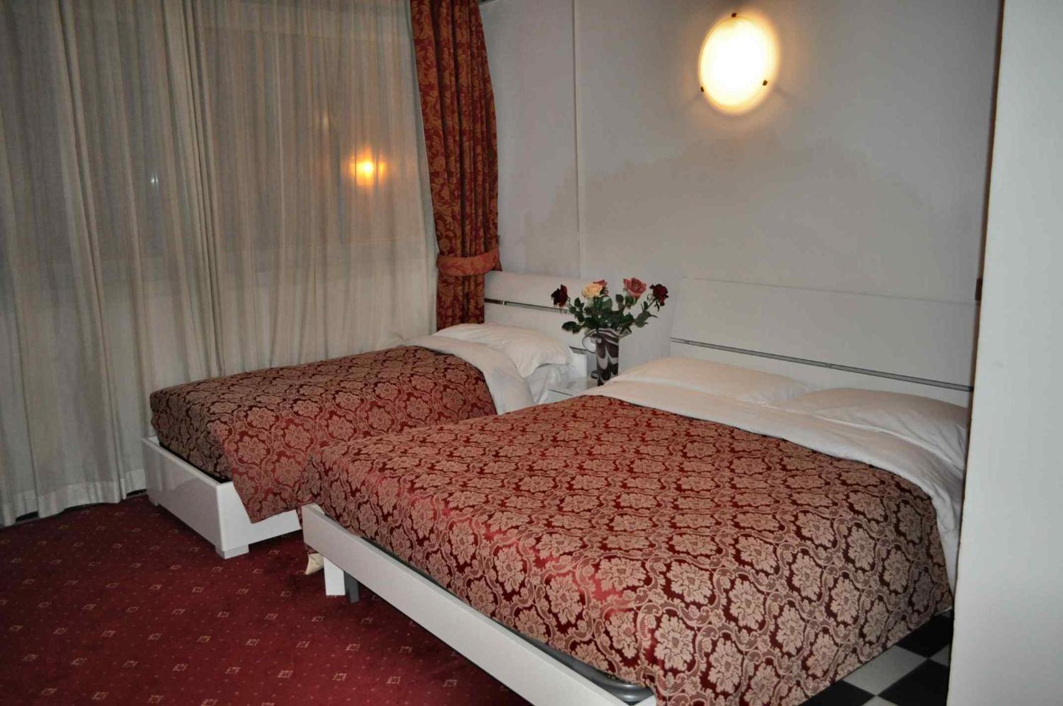 Triple Room - Photo 4
