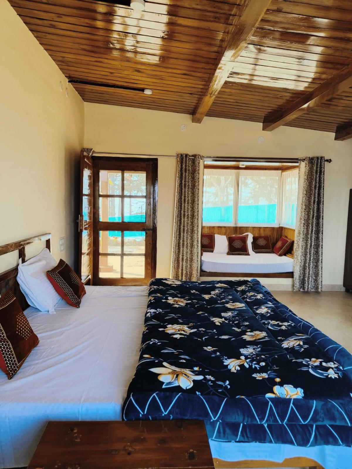 Suite with Mountain View photo 3