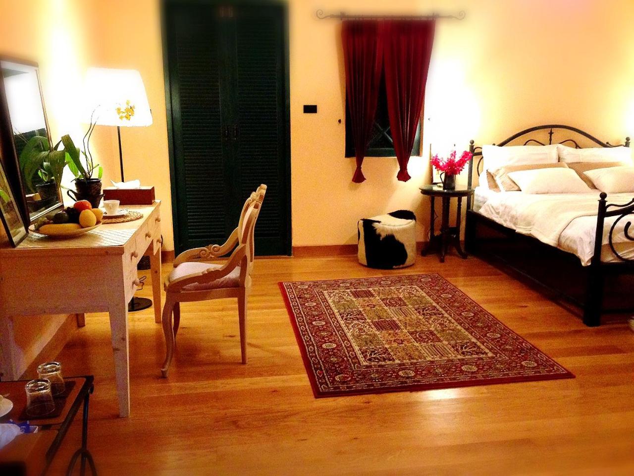 Double Room with Mountain View - Photo 5