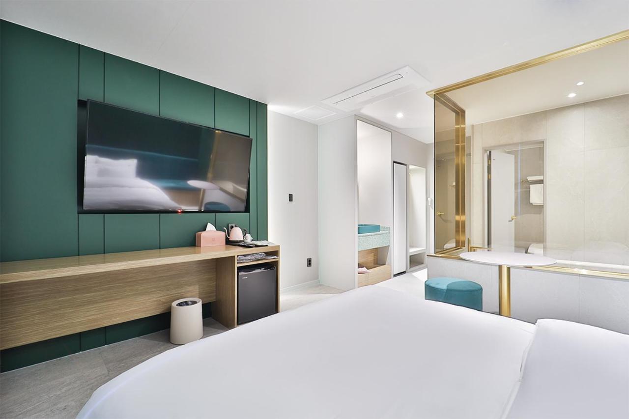 Premium Pretty Room - Photo 4