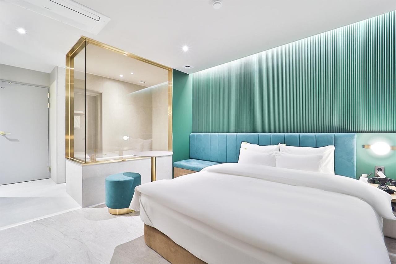 Premium Pretty Room - Photo 5