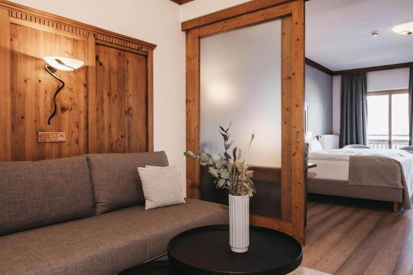 Junior Suite with Garden View - Photo 1
