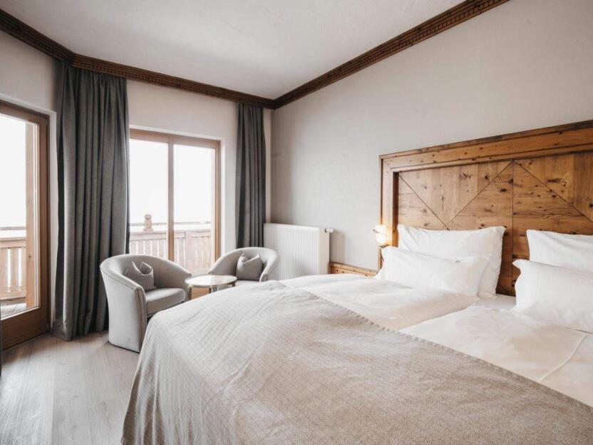 Junior Suite with Garden View - Photo 4