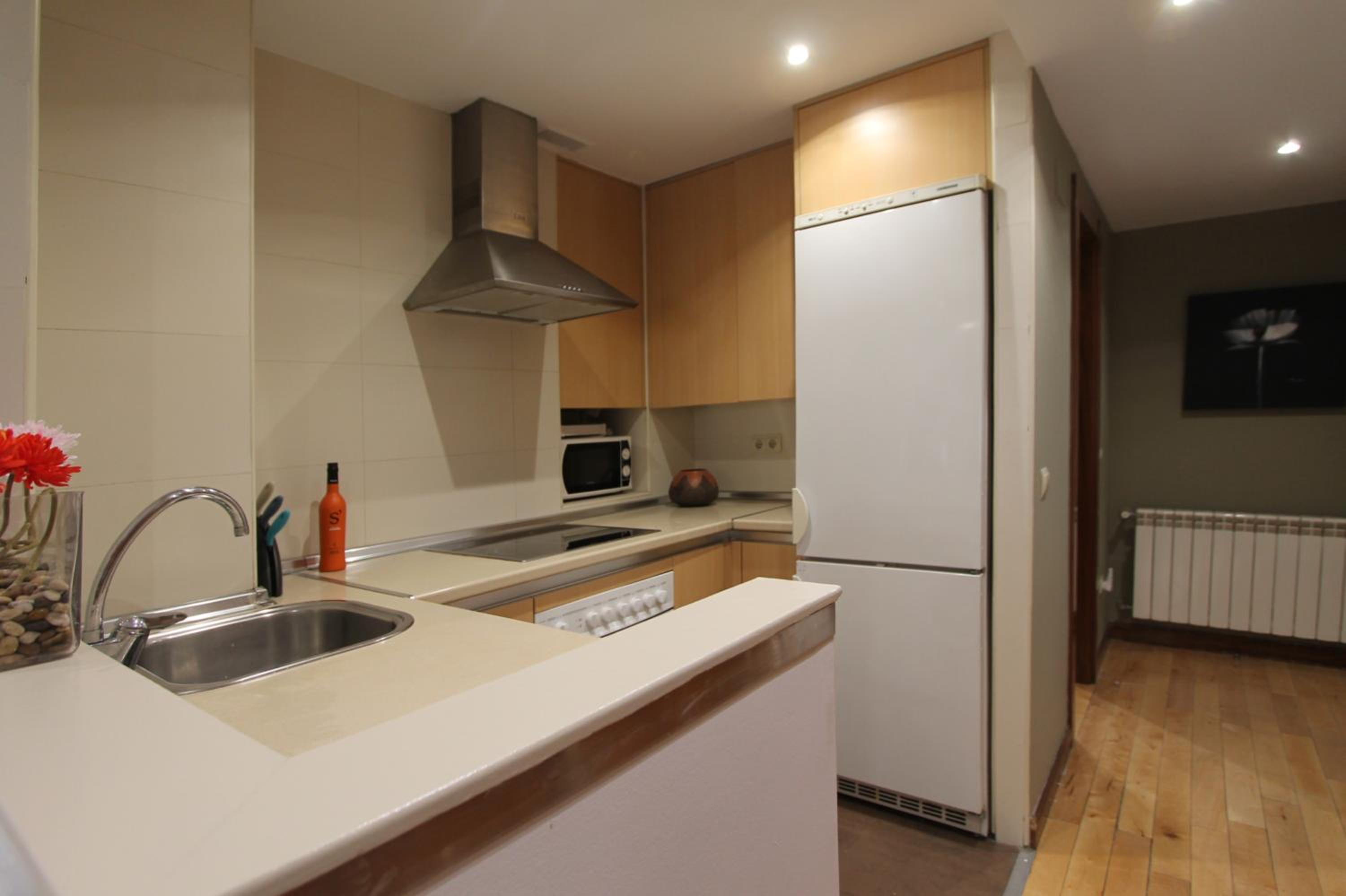 Two-Bedroom Apartment with Terrace photo 3