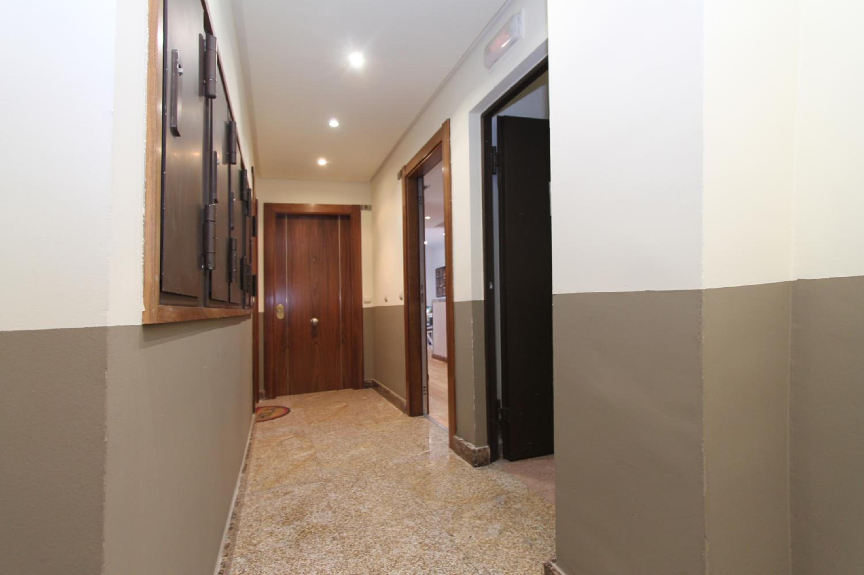 Two-Bedroom Apartment with Terrace photo 2