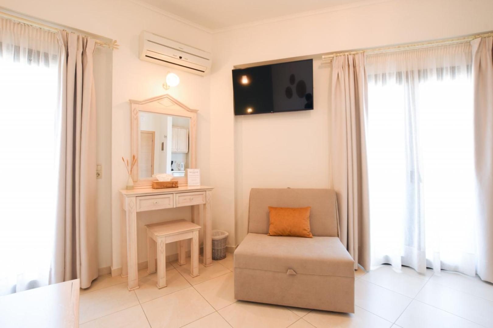 Deluxe Double Room photo 3