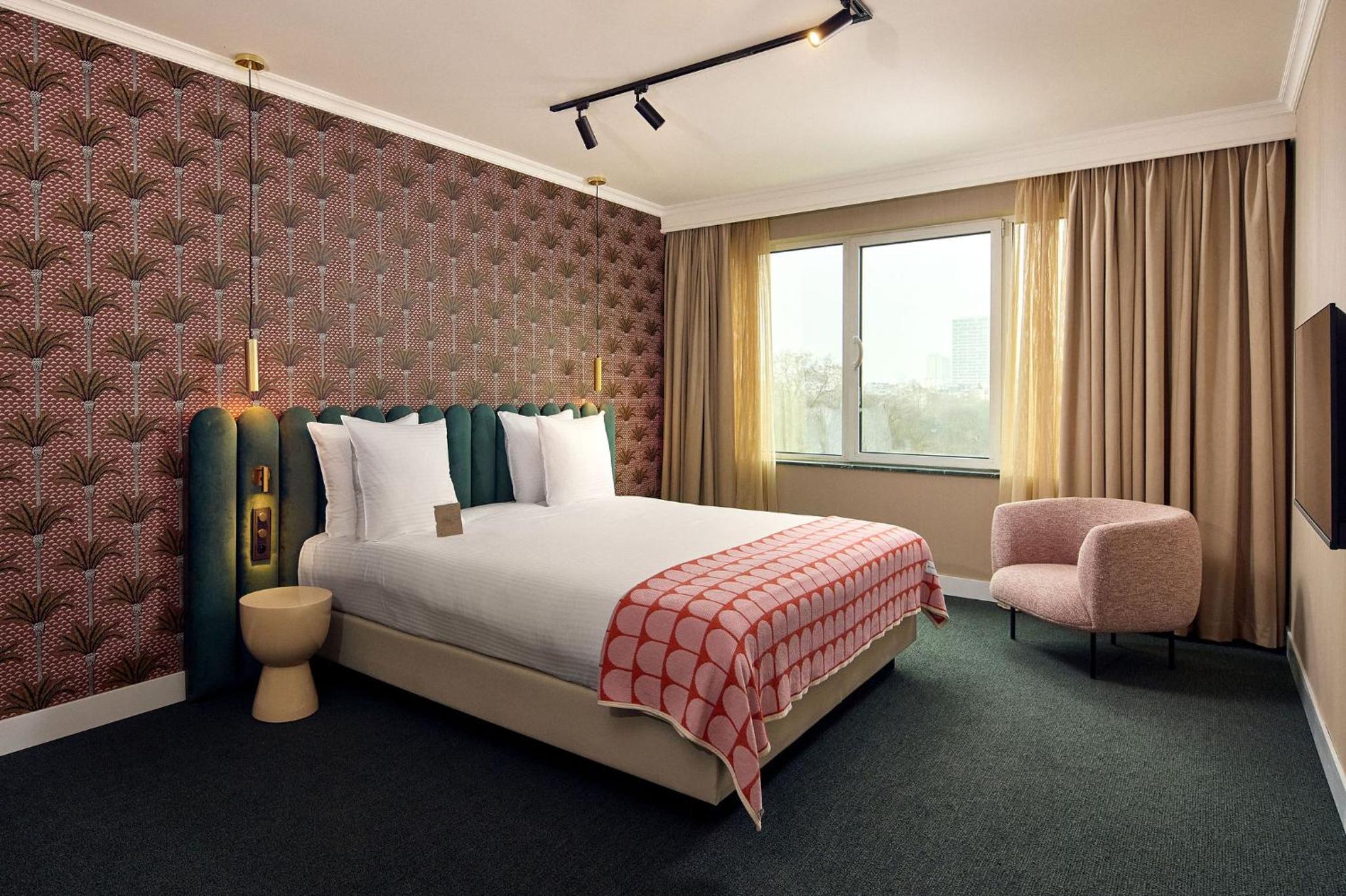 Suite with City View