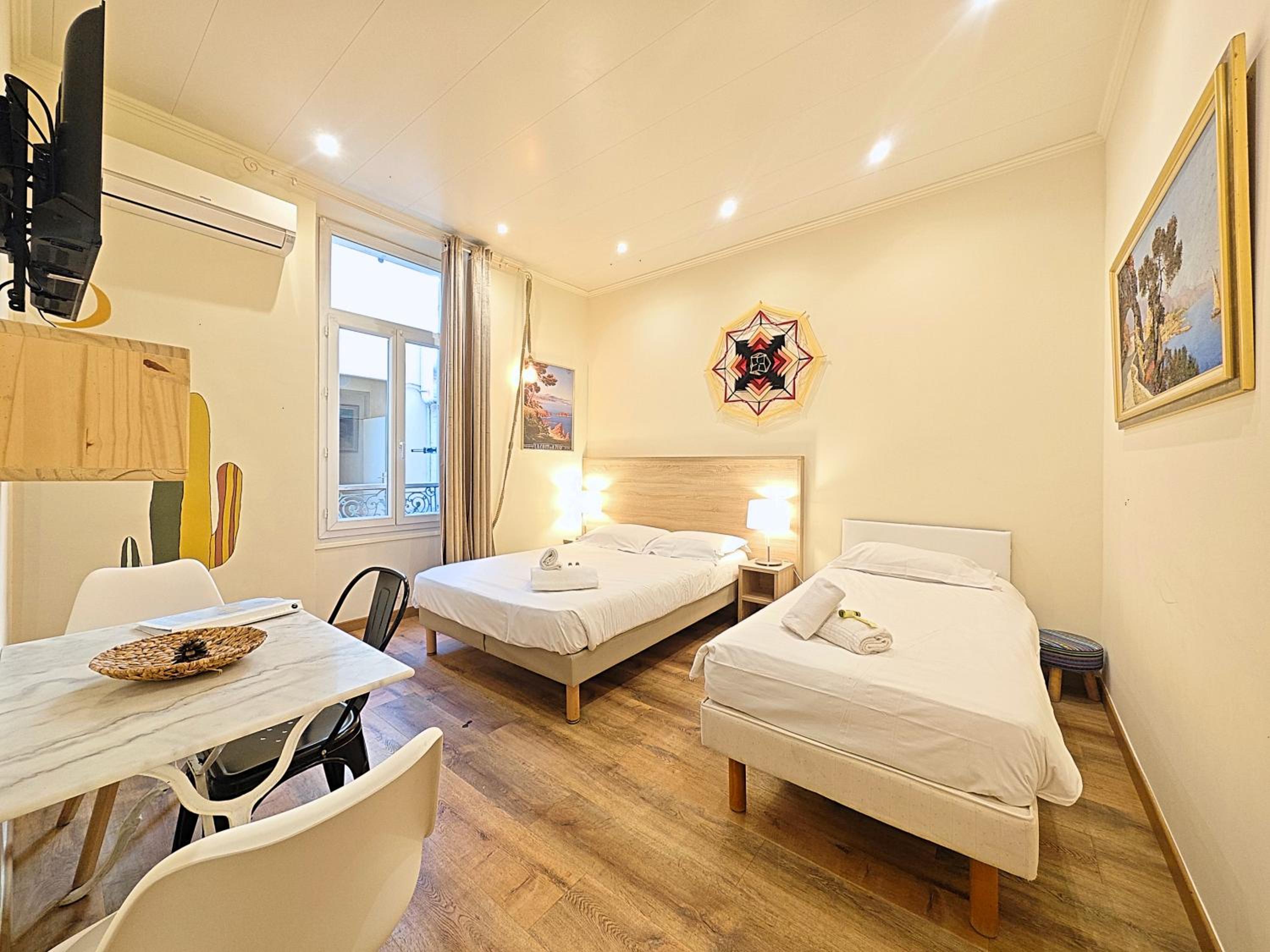 Studio Apartment