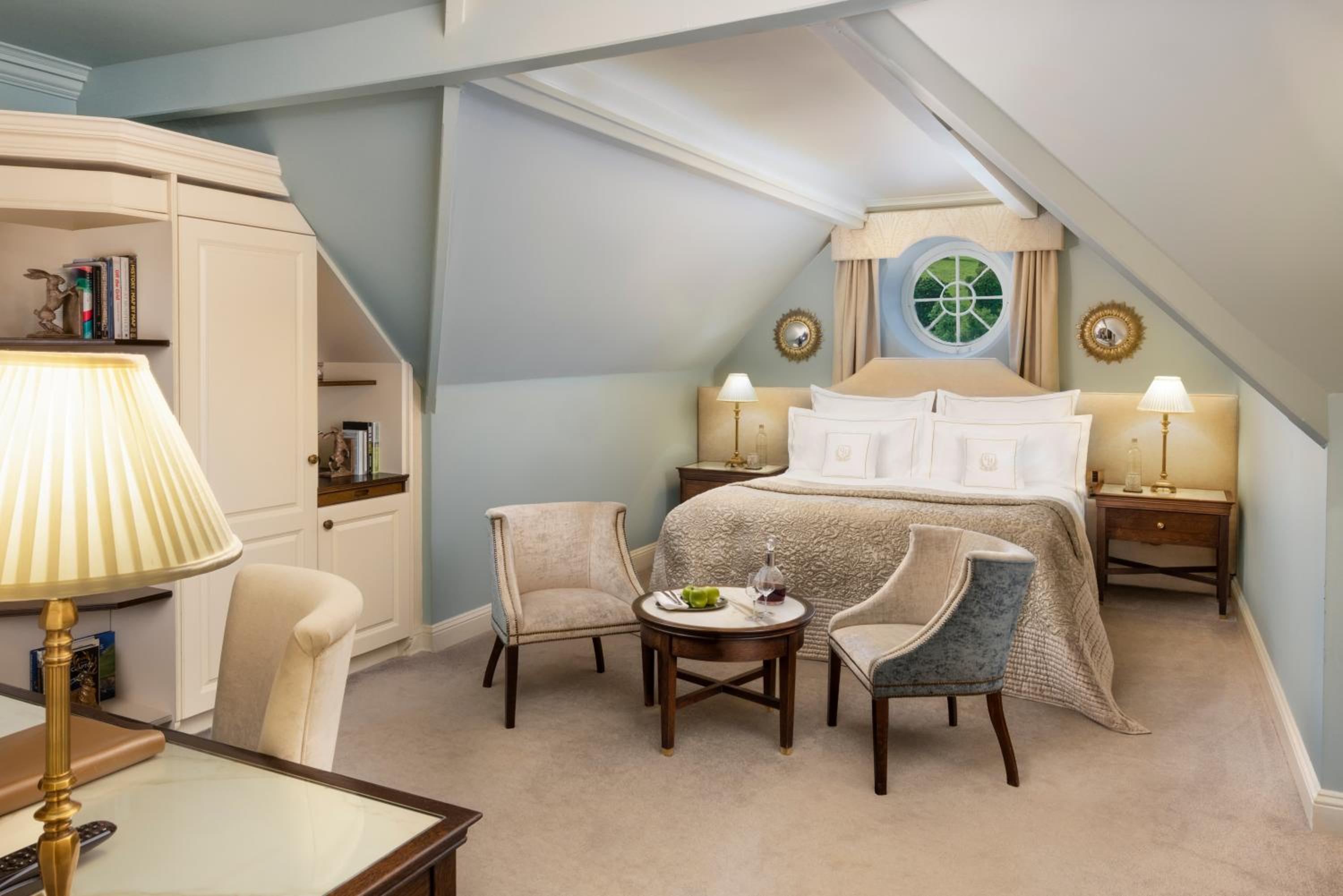 Cozy Room 