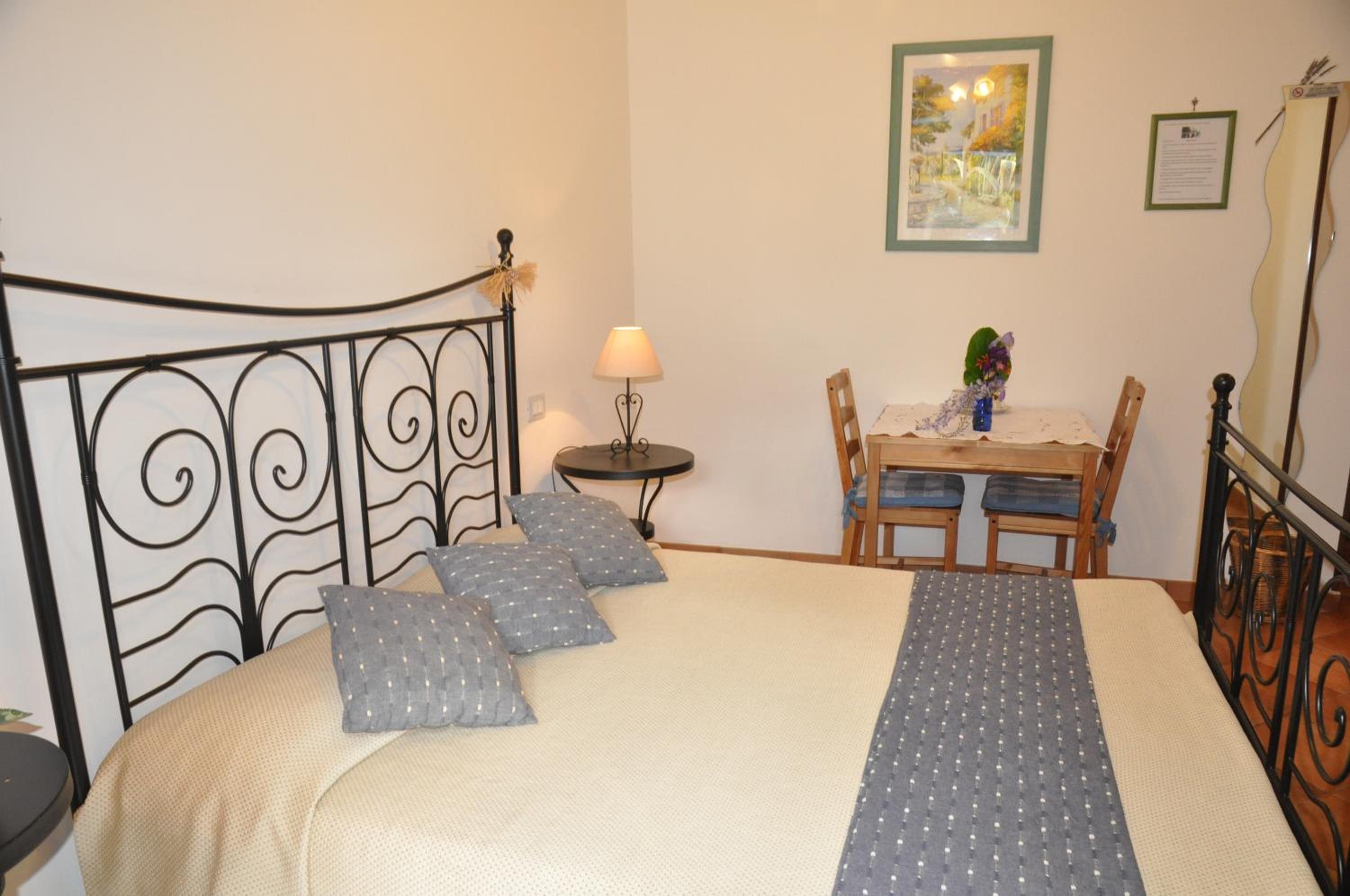 Double Room with Private Bathroom photo 2