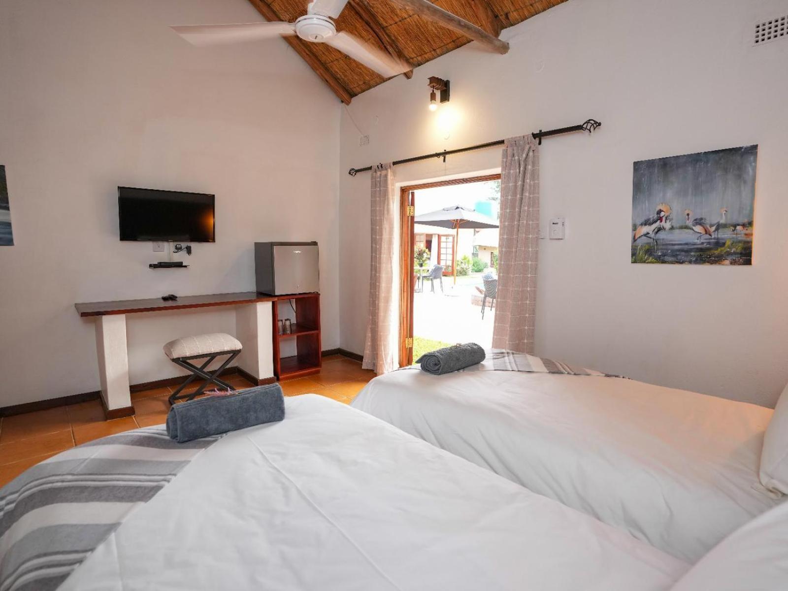 Deluxe Double or Twin Room photo 3