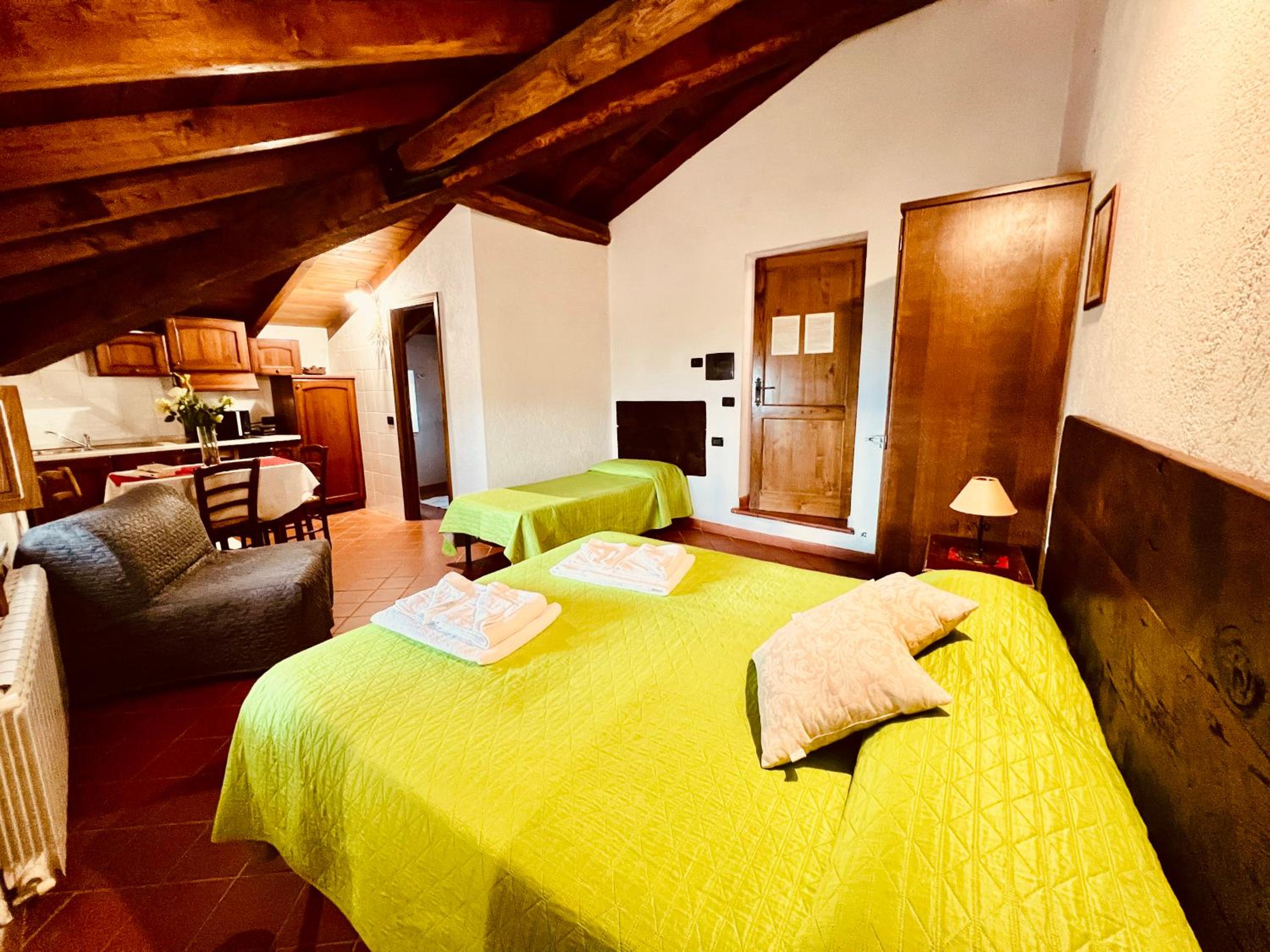 Classic Quadruple Room