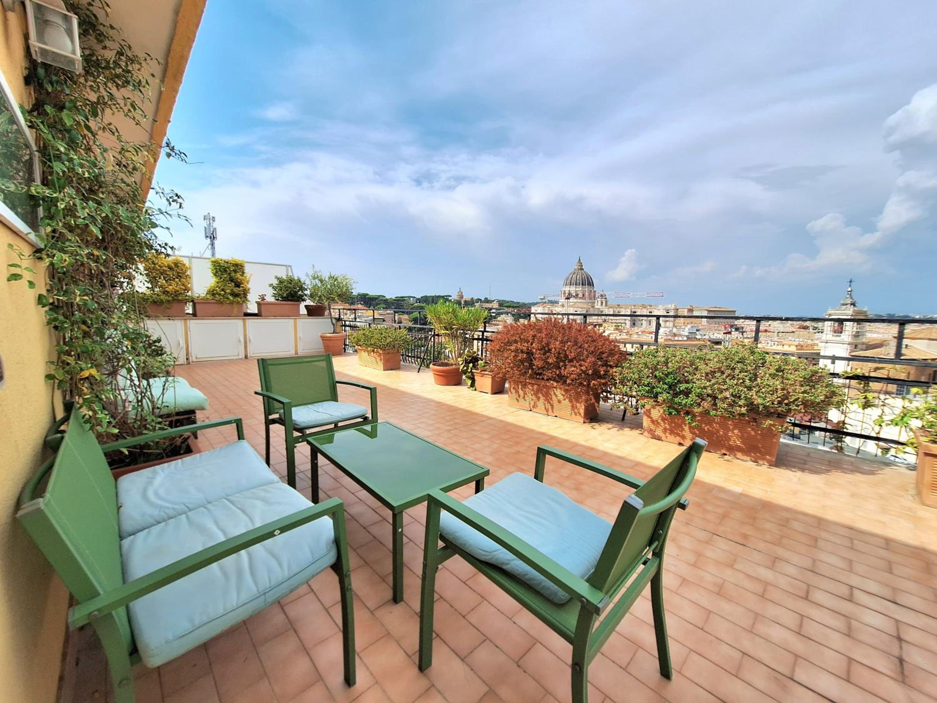 Penthouse Apartment photo 2