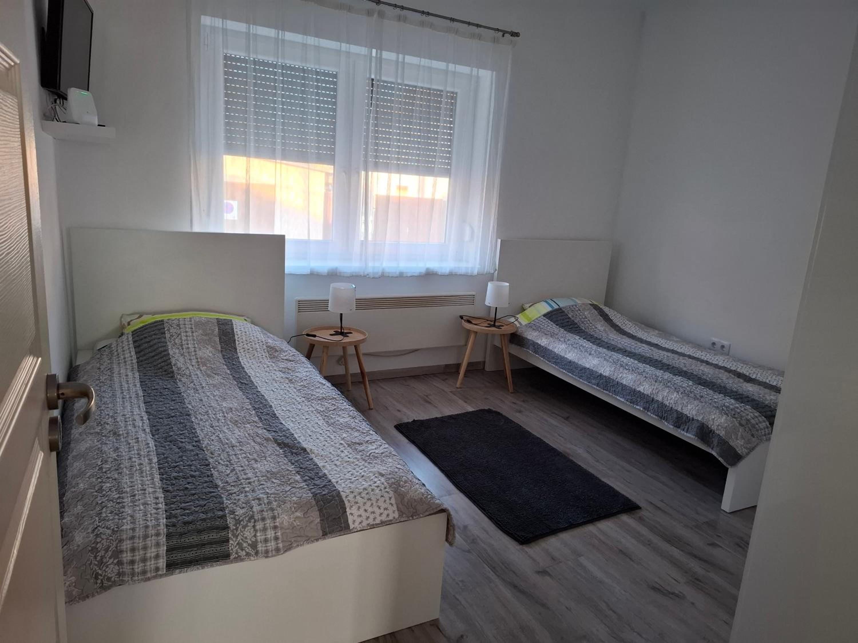 One-Bedroom Apartment photo 3