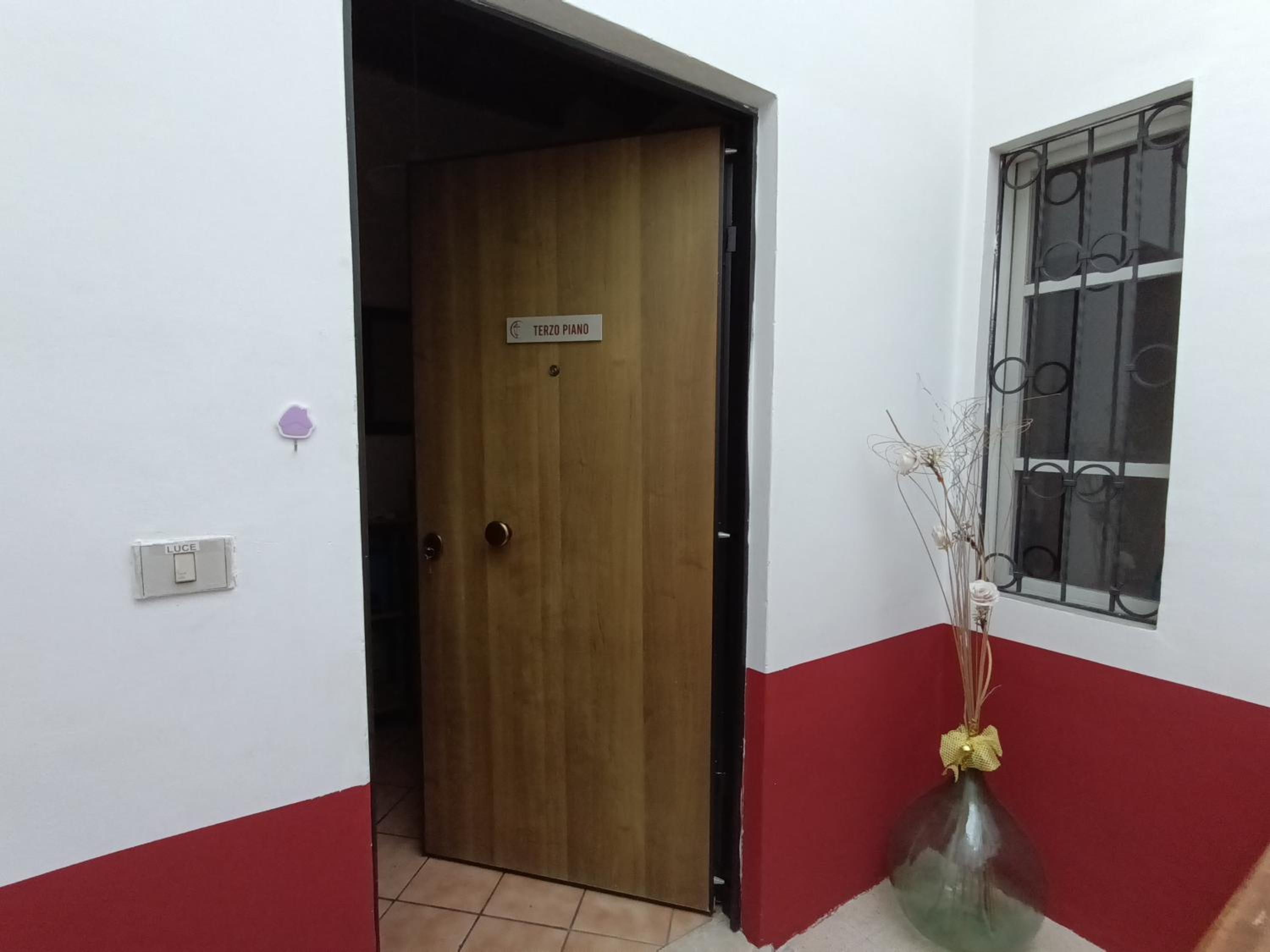 Standard Single Room with Shared Bathroom photo 1