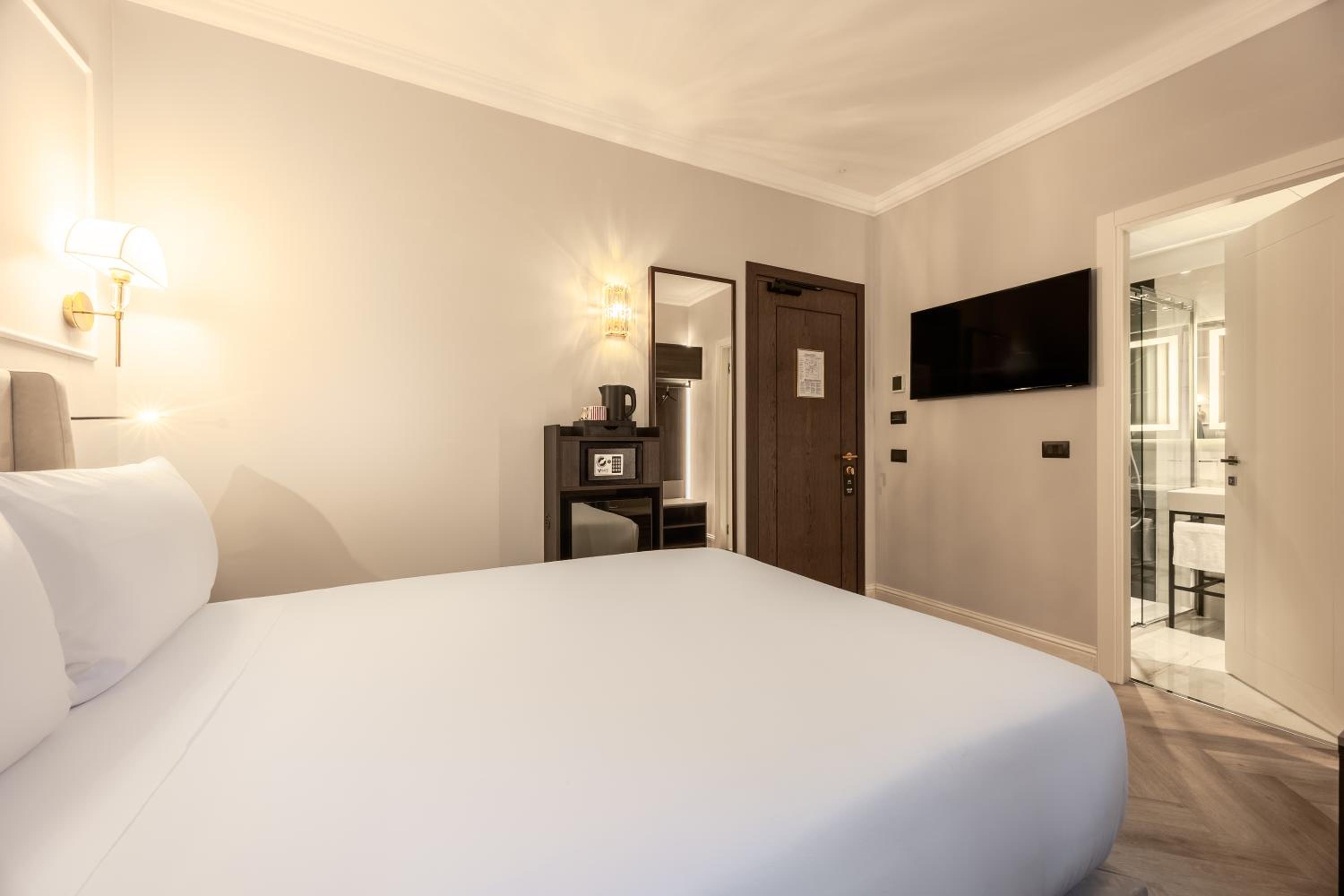 Small Double Room