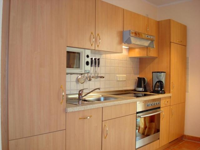 Apartment with Balcony photo 3