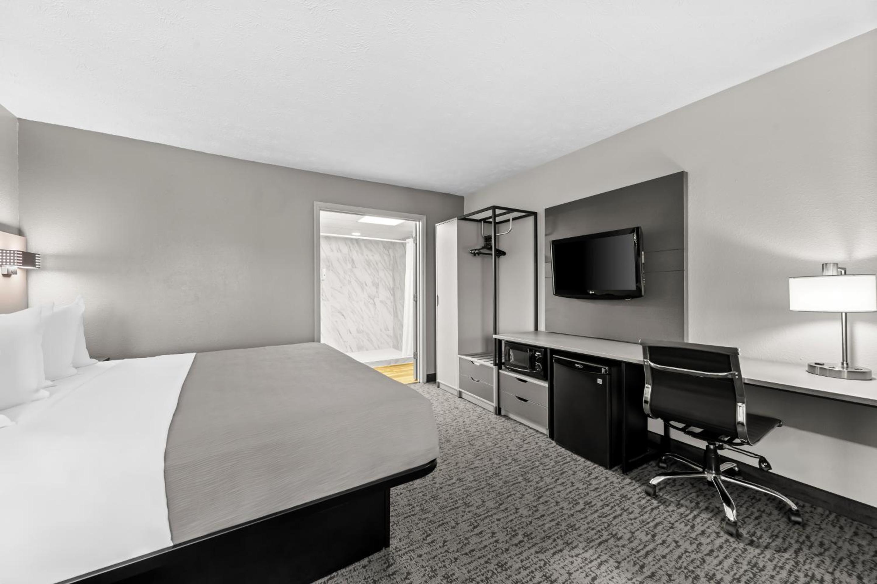 King Room - Non Smoking photo 1