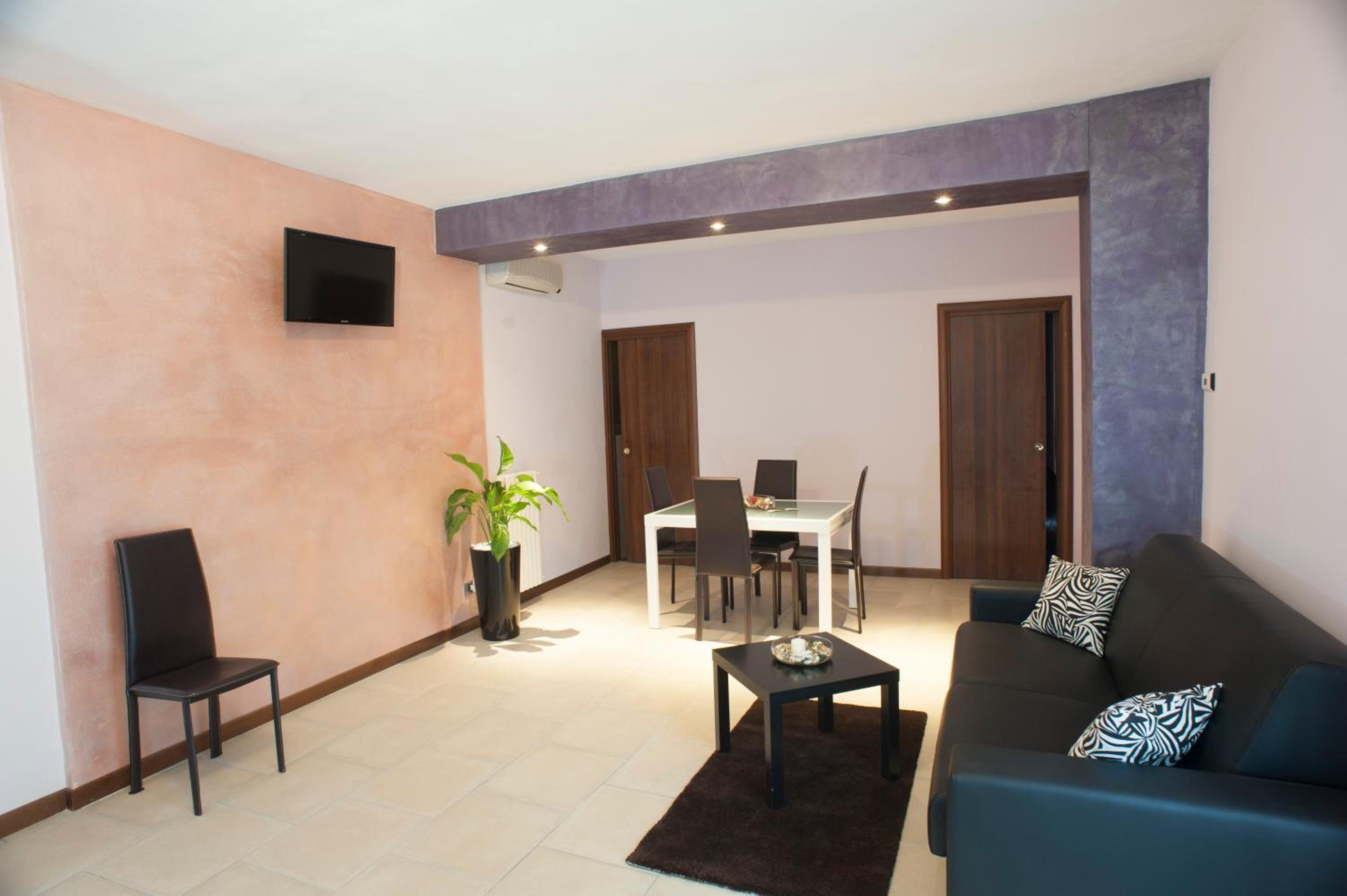Quadruple Room - Photo 7