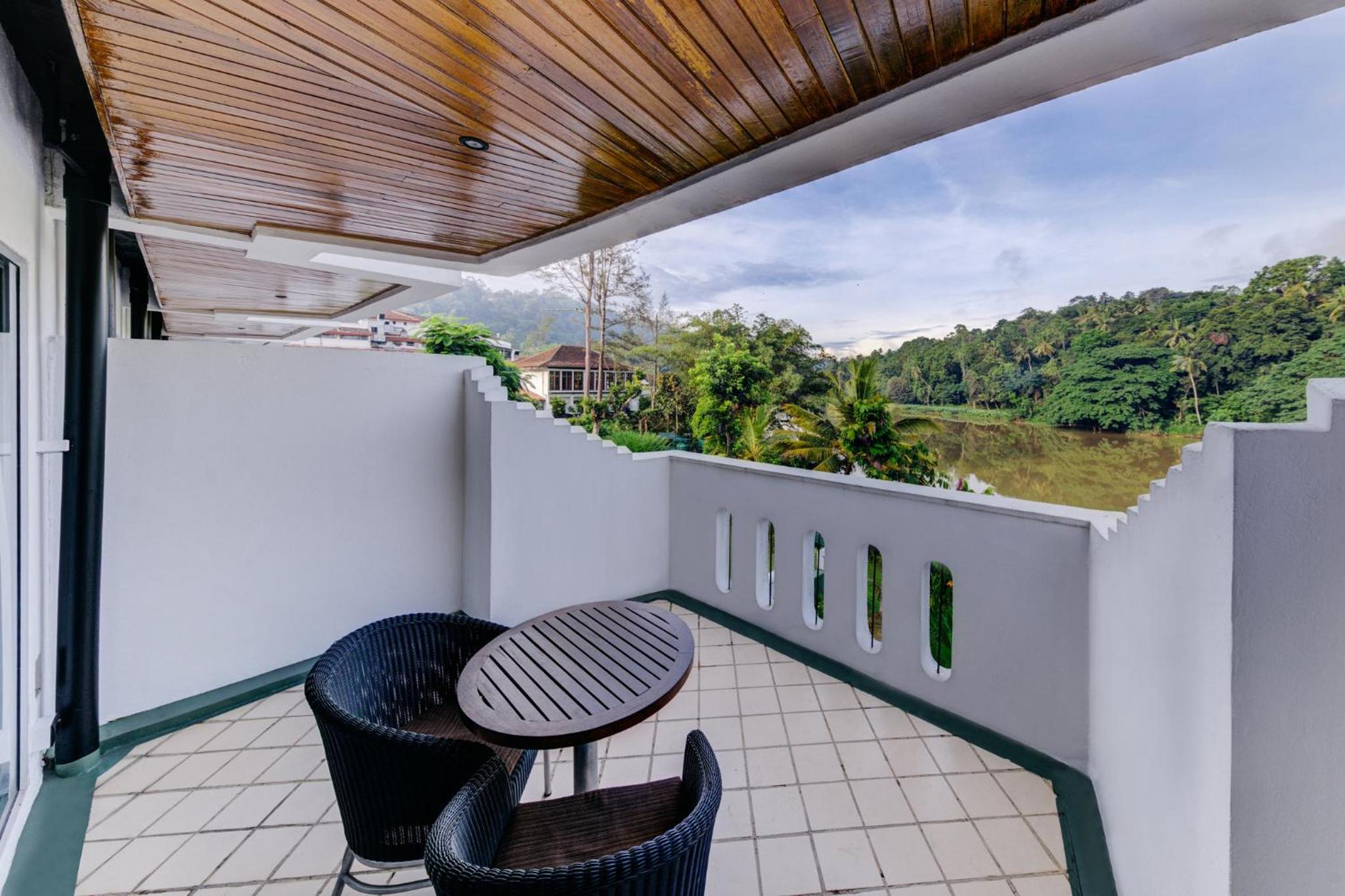 Deluxe Twin River View - 10% discount on Boat rides & Archery, Early Check In & Late Check Out on Availability - Photo 2