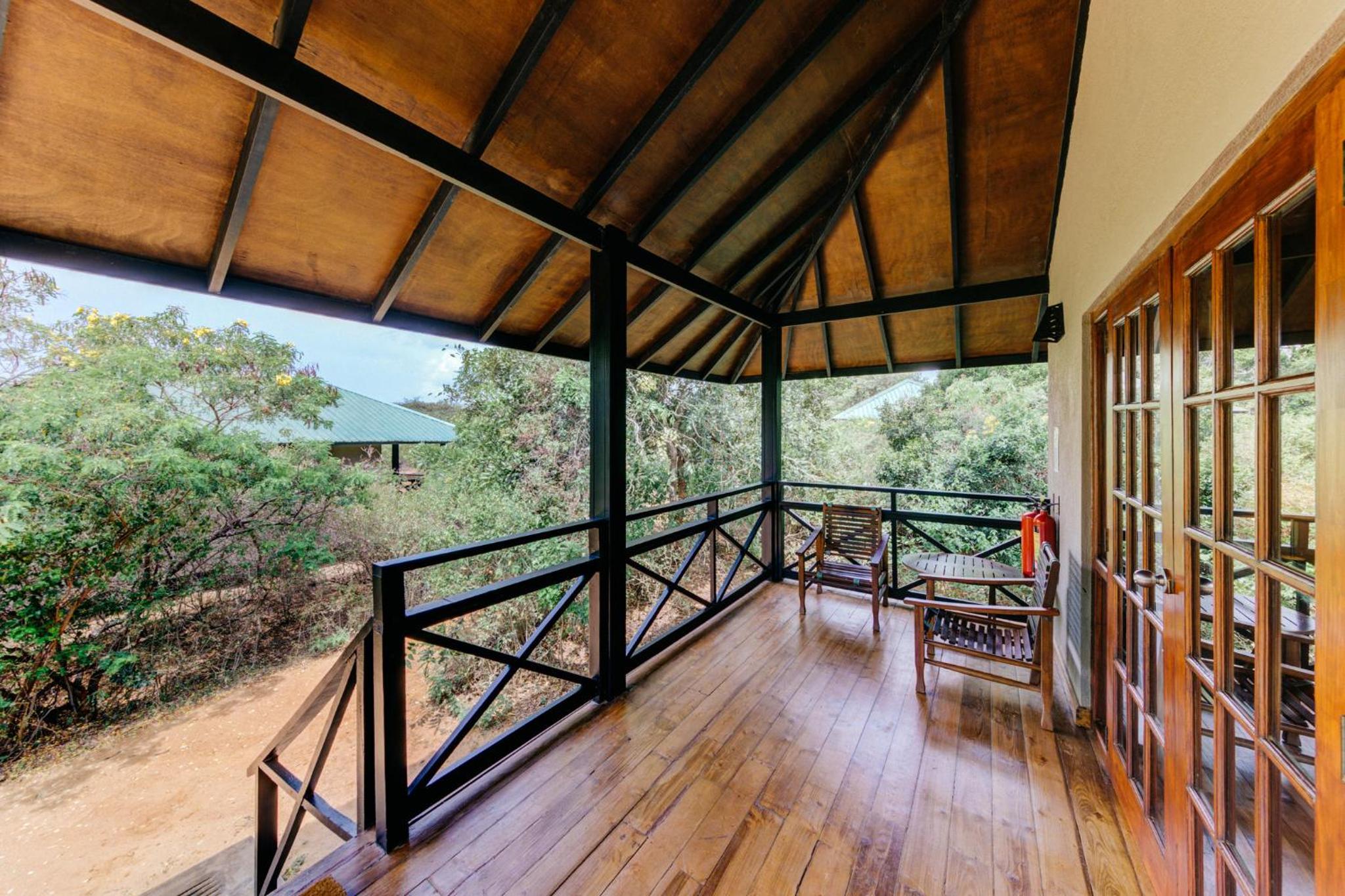 Jungle Chalet Twin - 10% off Safari | Complimentary cocktail each if reserved during Stargazing experience - Photo 2