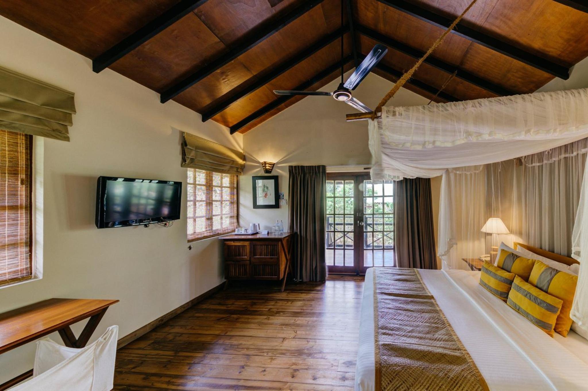 Jungle Chalet Twin - 10% off Safari | Complimentary cocktail each if reserved during Stargazing experience - Photo 6