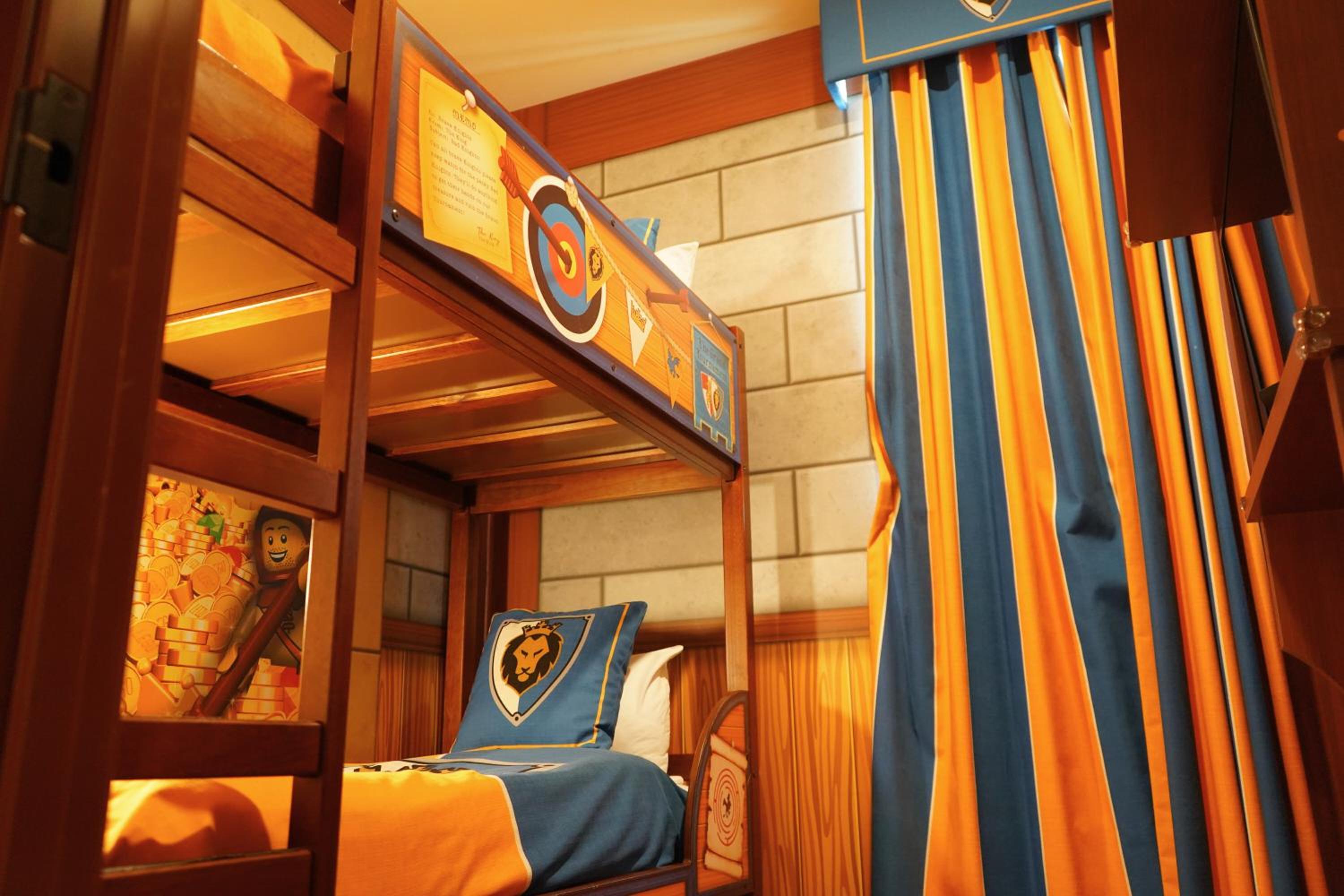 CASTLE Knights & Dragons Deluxe Room - Photo 7