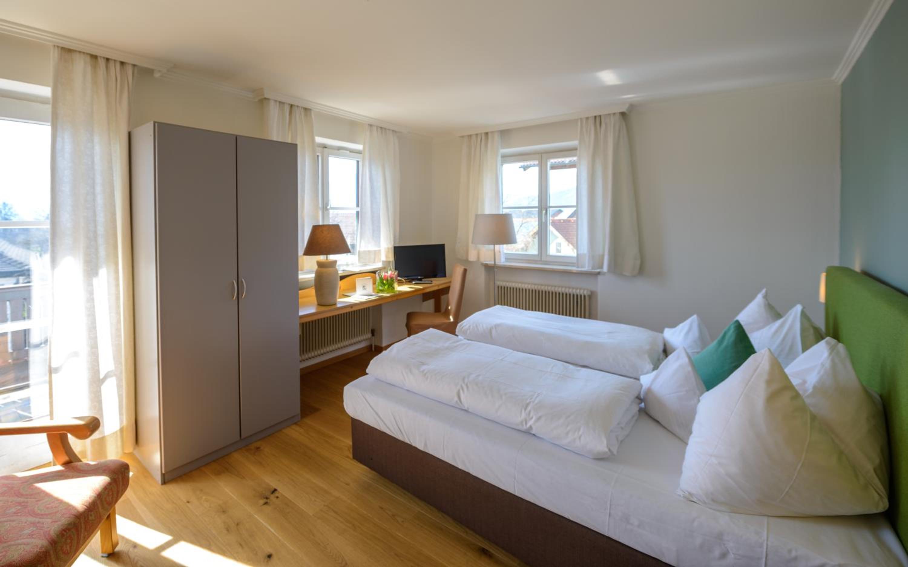 Standard Double Room photo 3