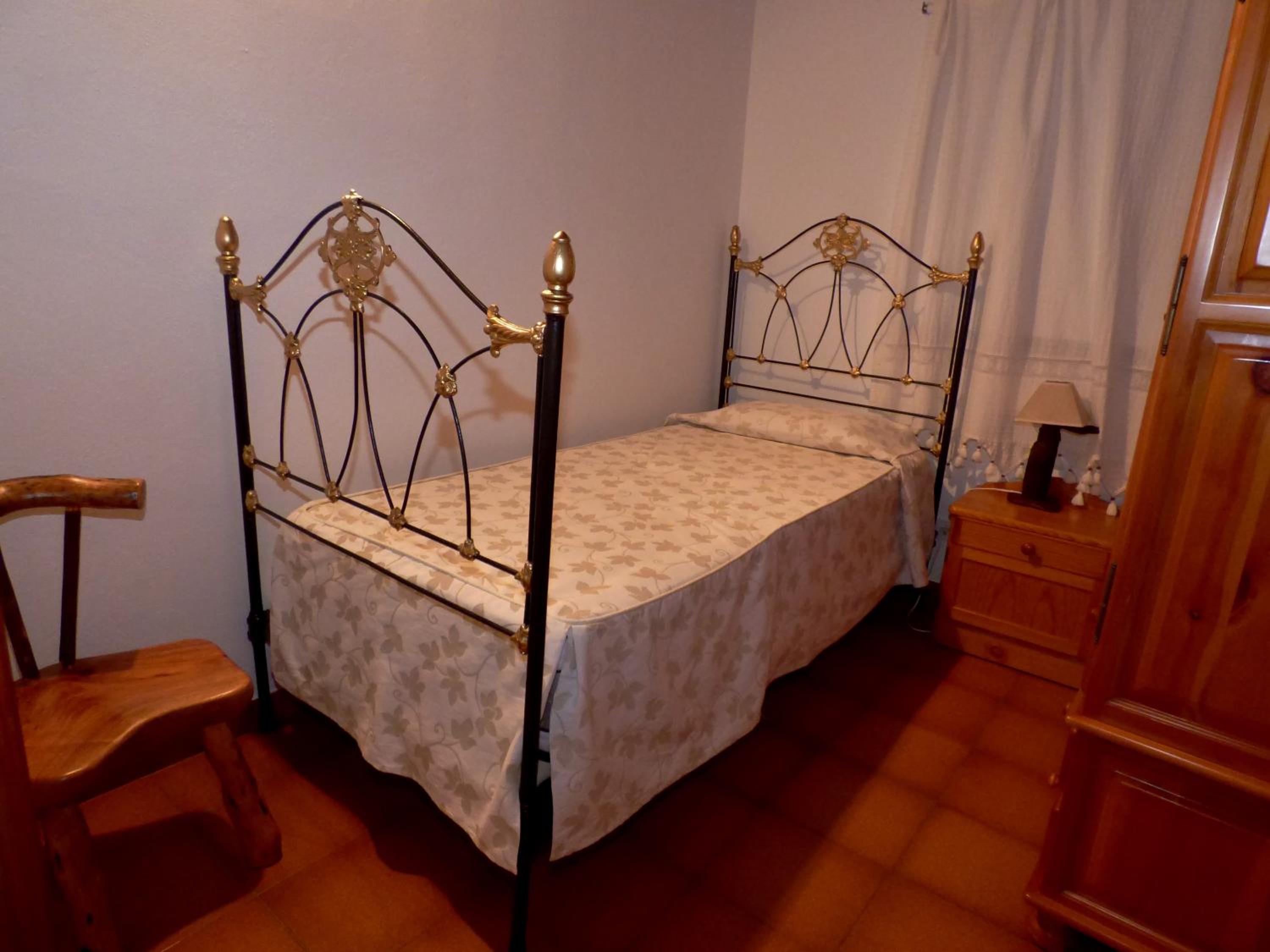Three-Bedroom House photo 3