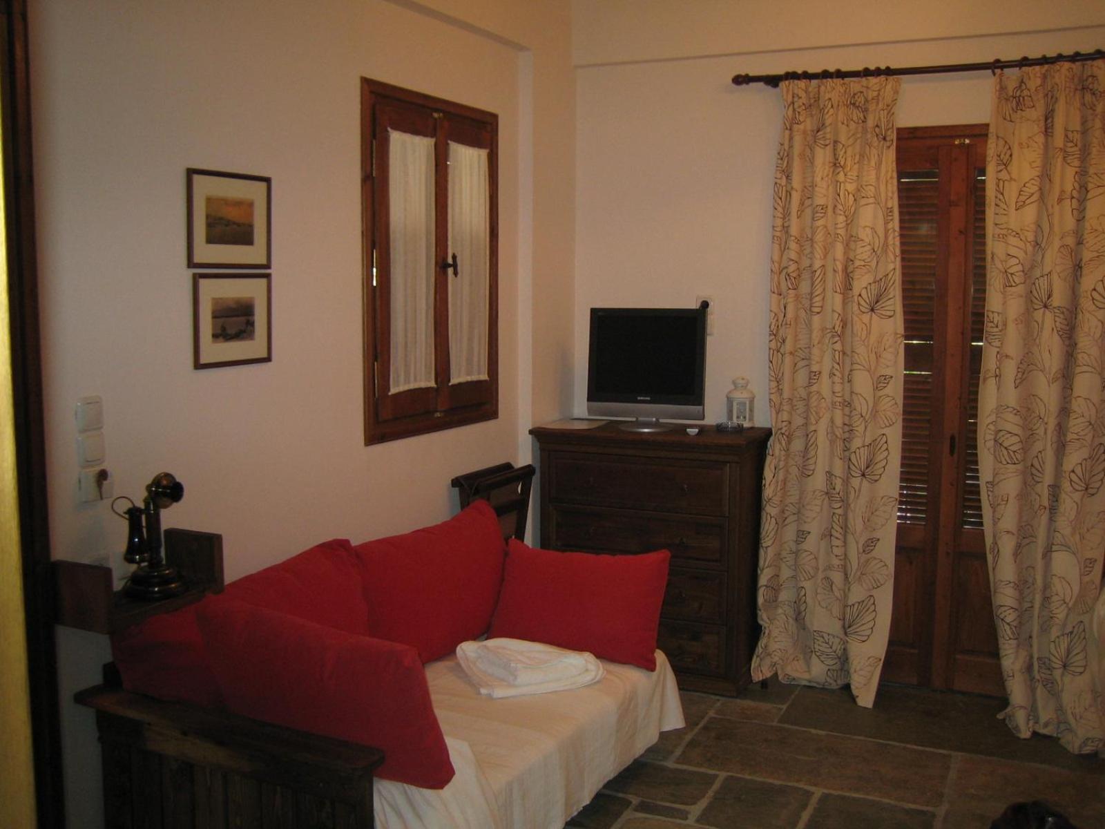Apartment (4 Adults)