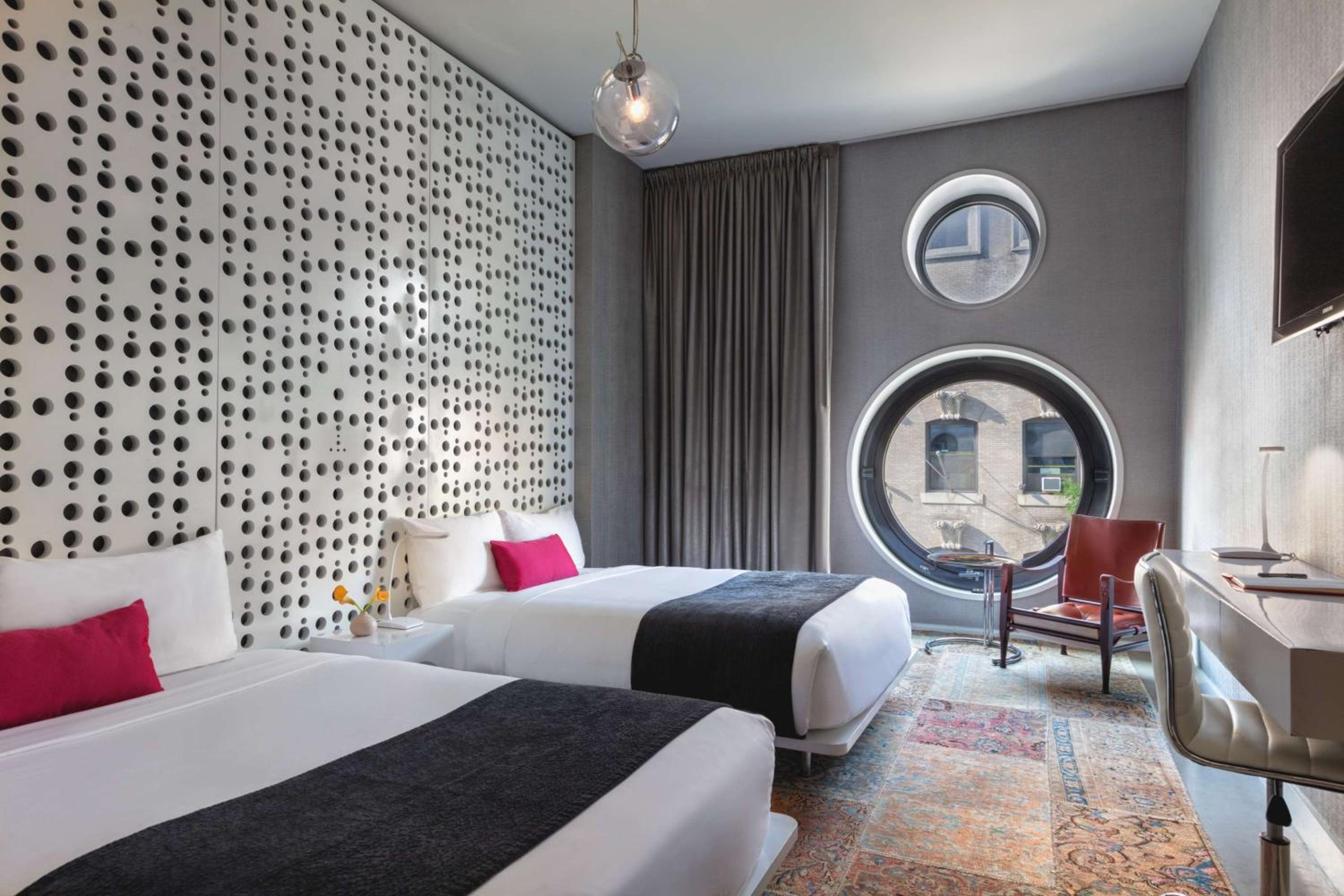 Double Room with Two Double Beds - Bronze
