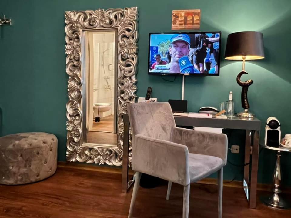 Single Room photo 3